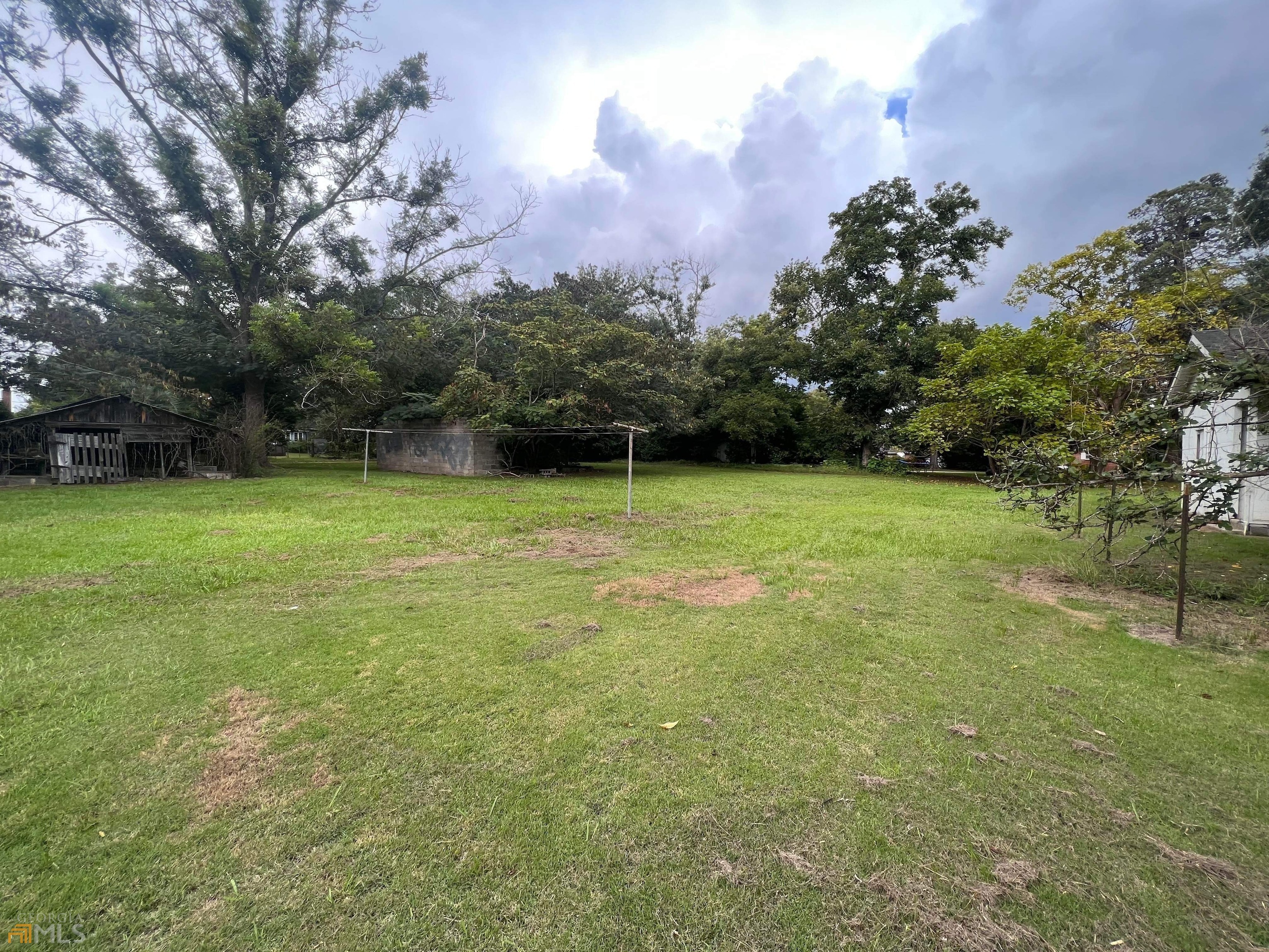 218 W Graham Street, Mcrae-Helena