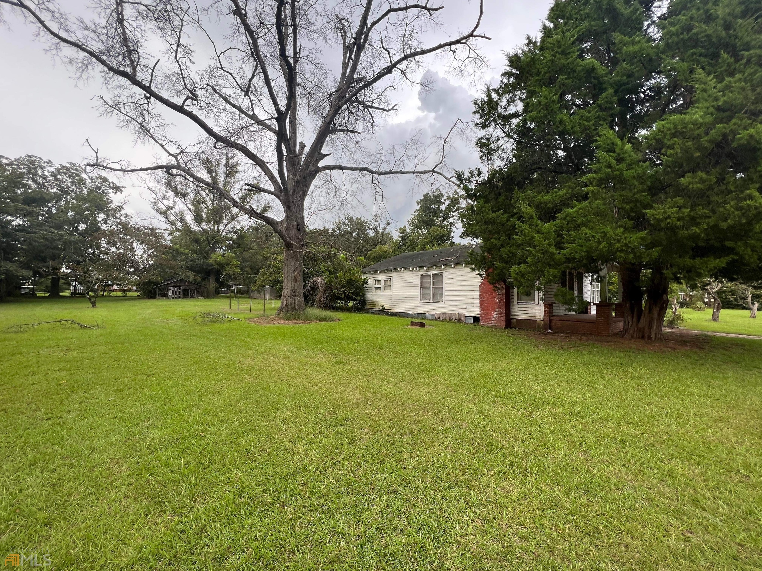 218 W Graham Street, Mcrae-Helena