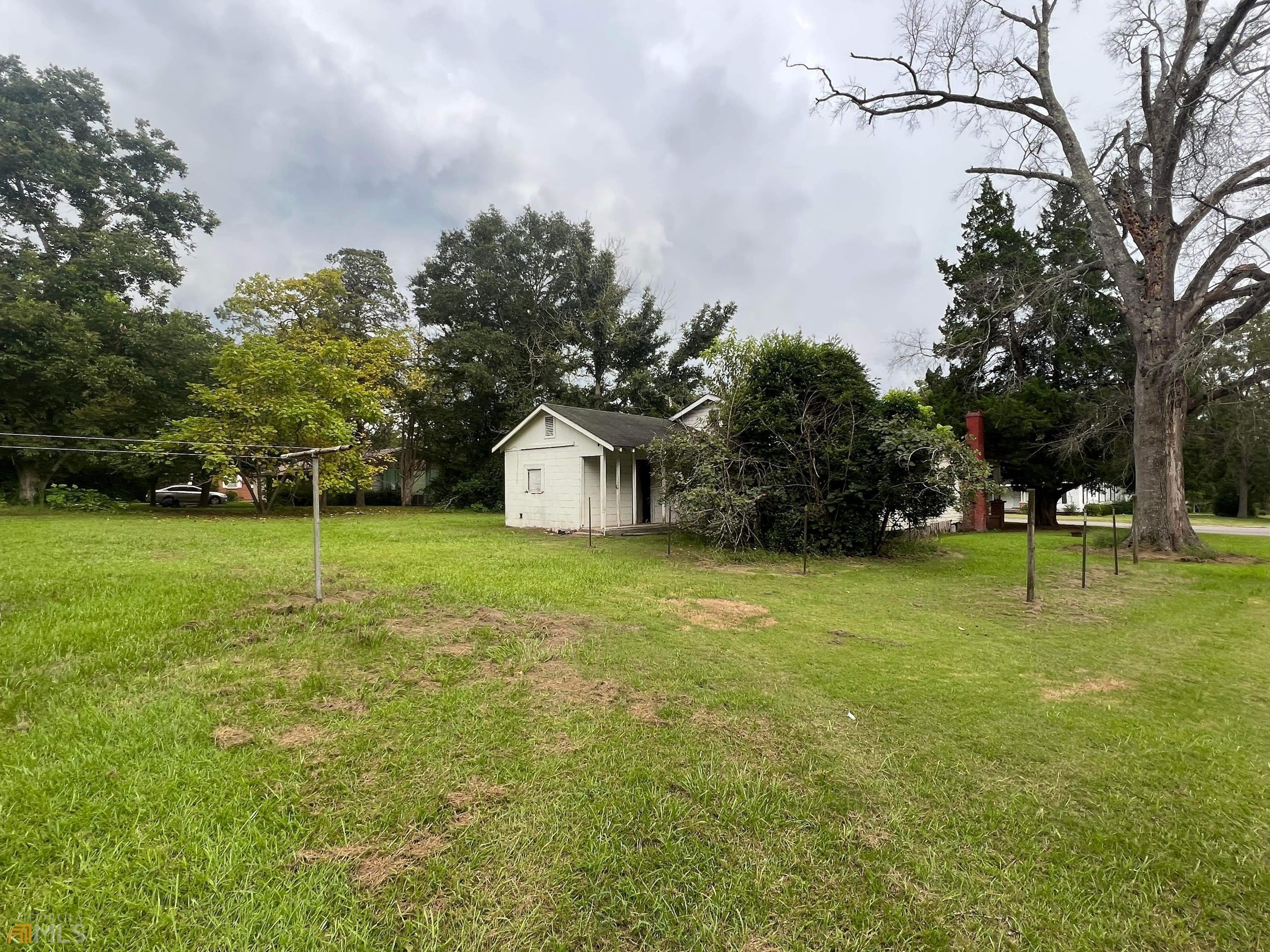 218 W Graham Street, Mcrae-Helena