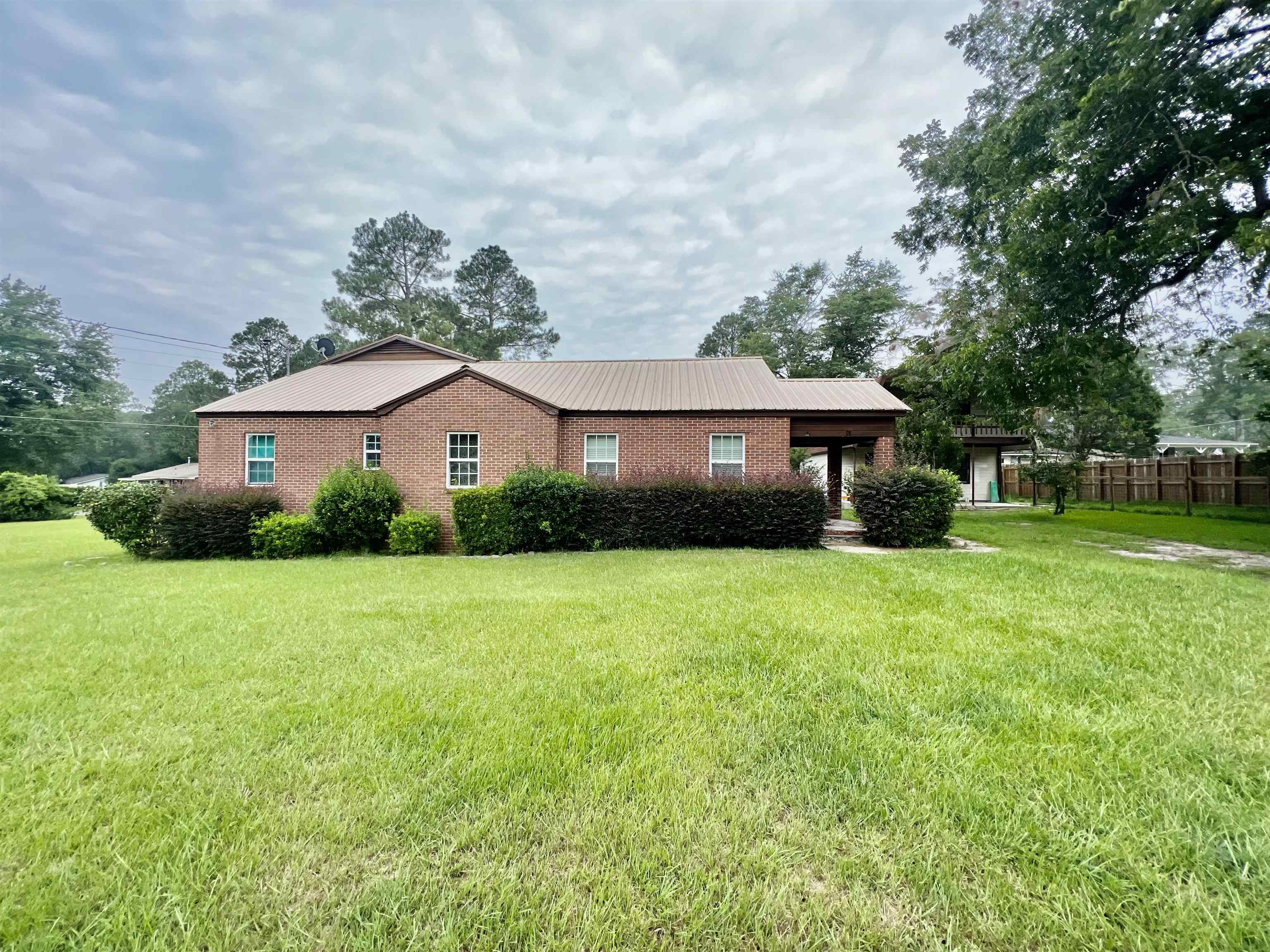 98 Eighth Avenue, Mcrae-Helena