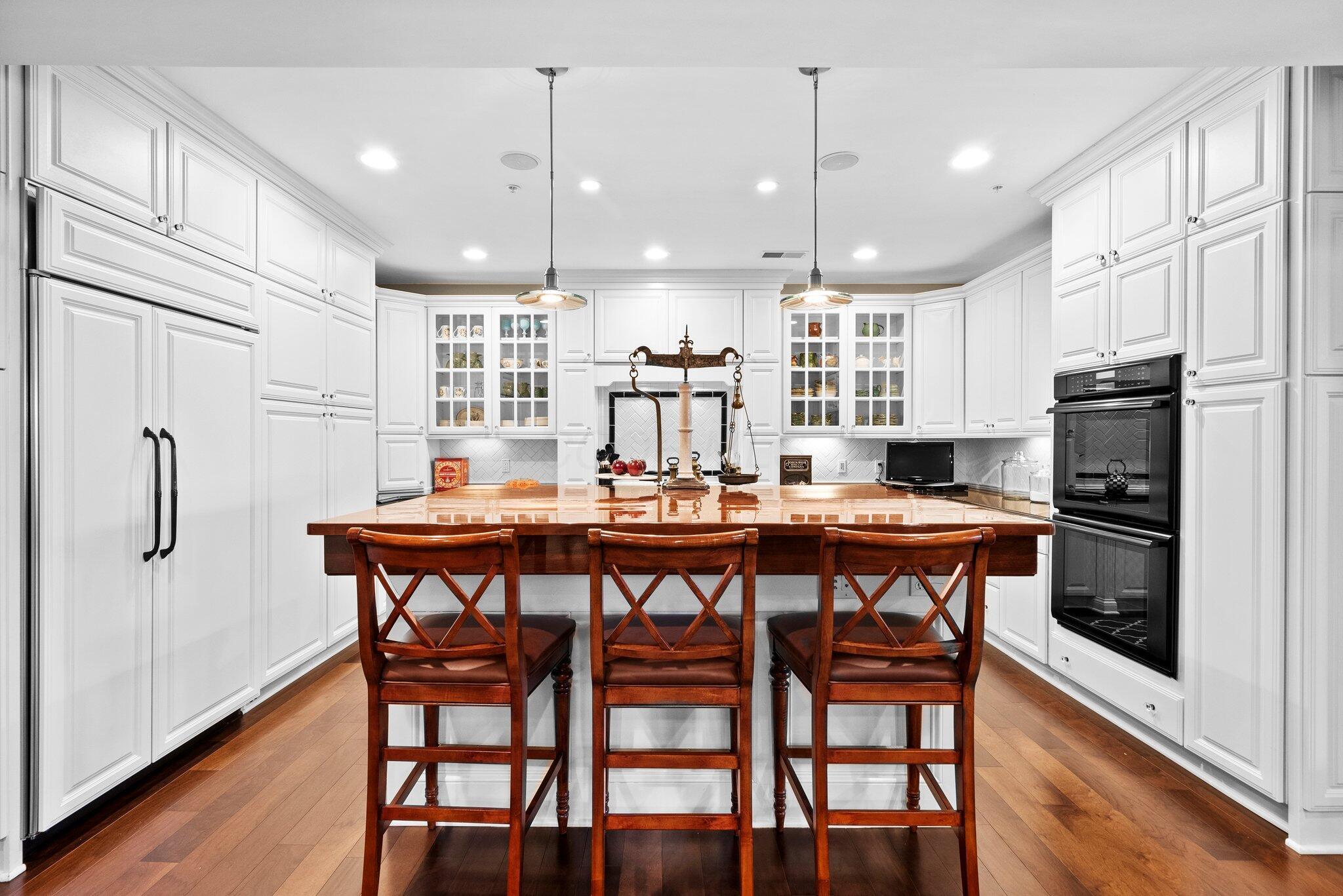 5735 Newbank Circle, 303