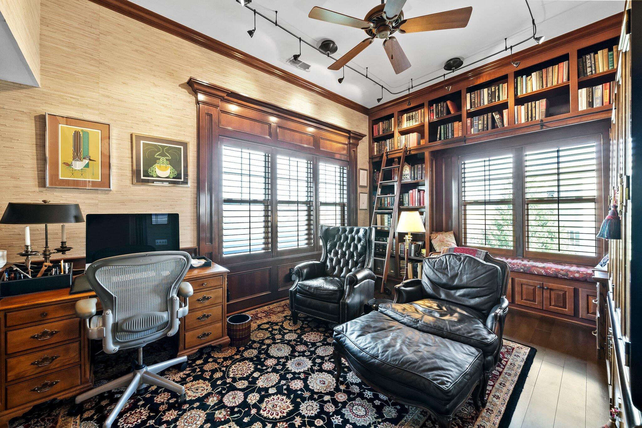 5735 Newbank Circle, 303