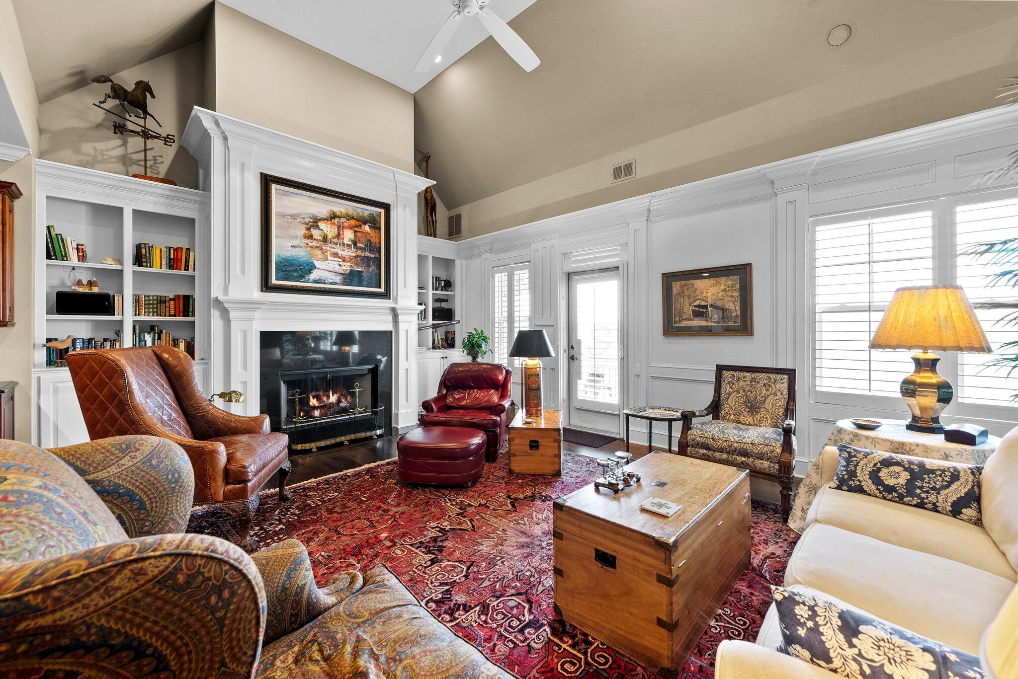 5735 Newbank Circle, 303