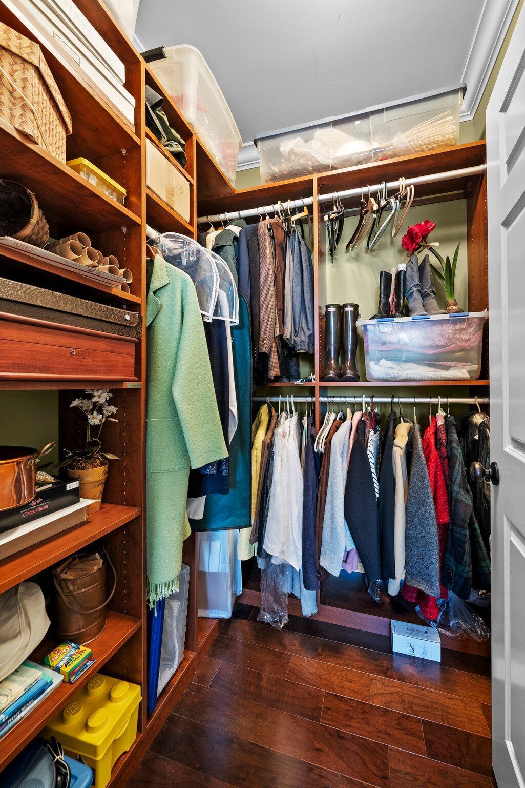 5735 Newbank Circle, 303