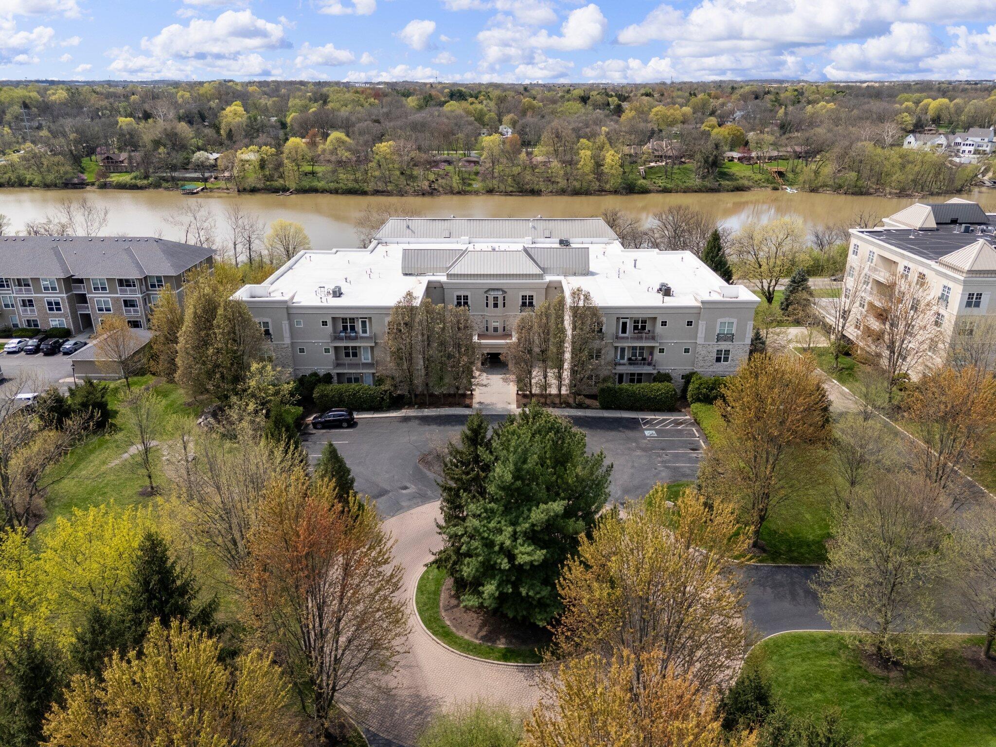 5735 Newbank Circle, 303