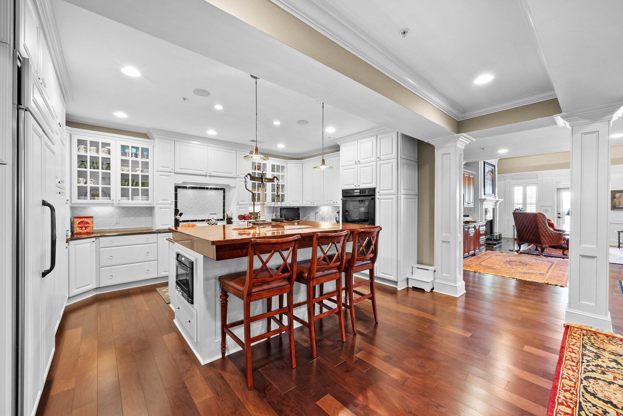 5735 Newbank Circle, 303