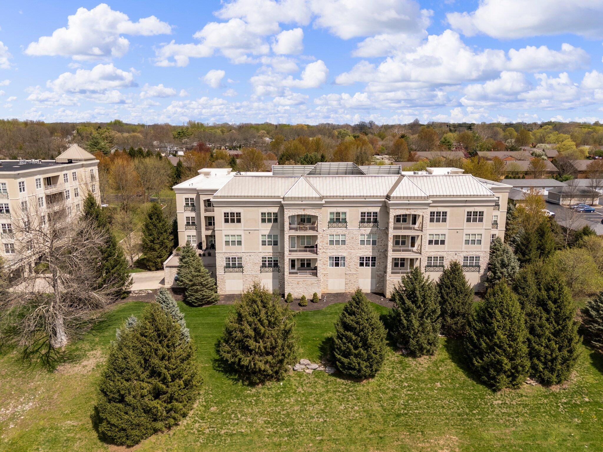 5735 Newbank Circle, 303