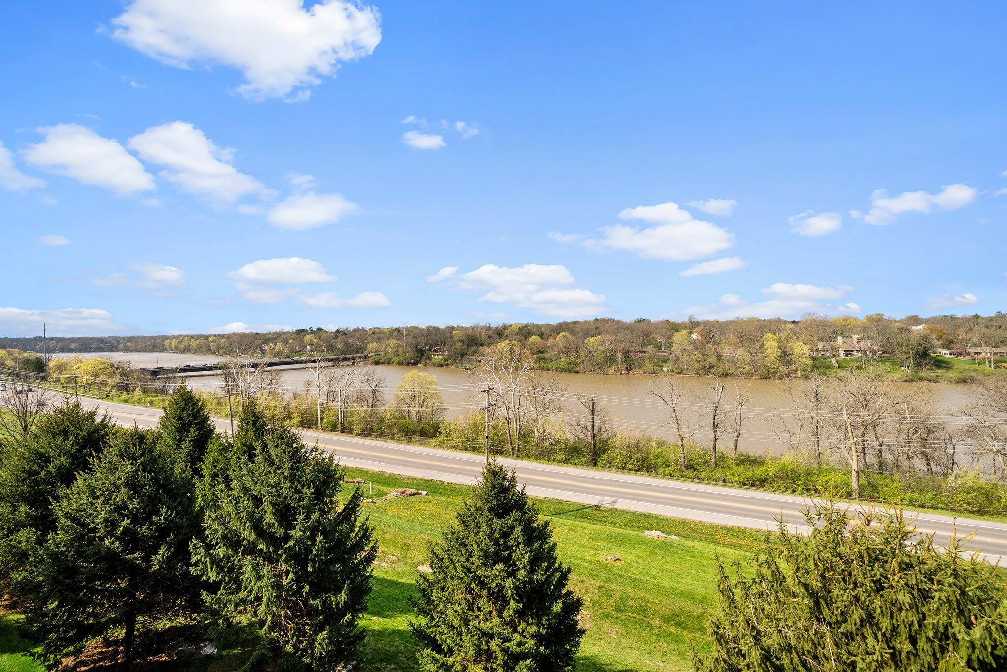 5735 Newbank Circle, 303