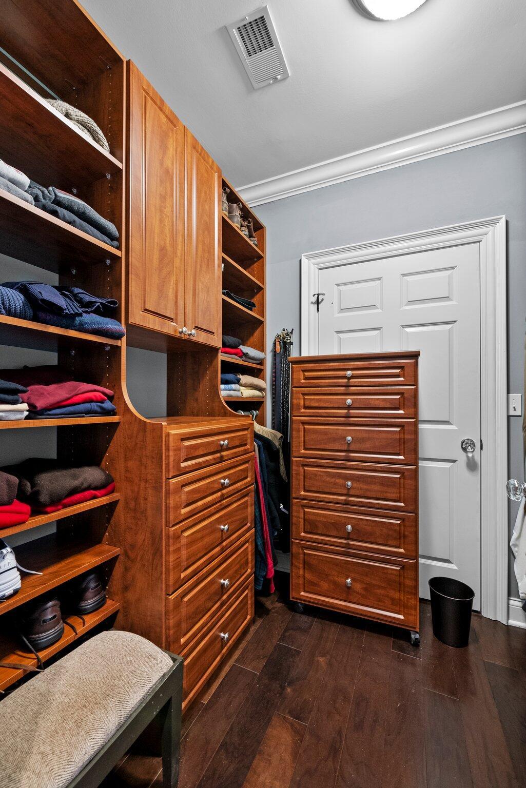 5735 Newbank Circle, 303