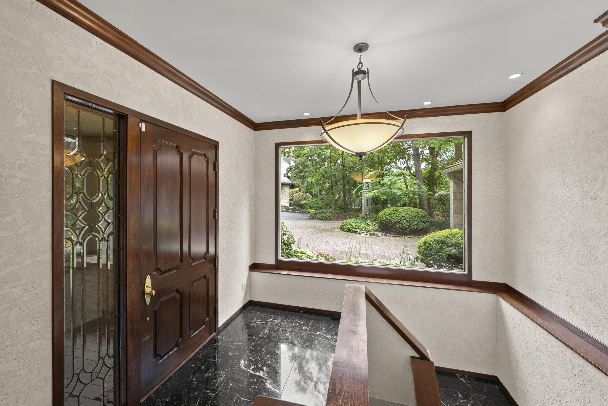 6527 Quarry Lane