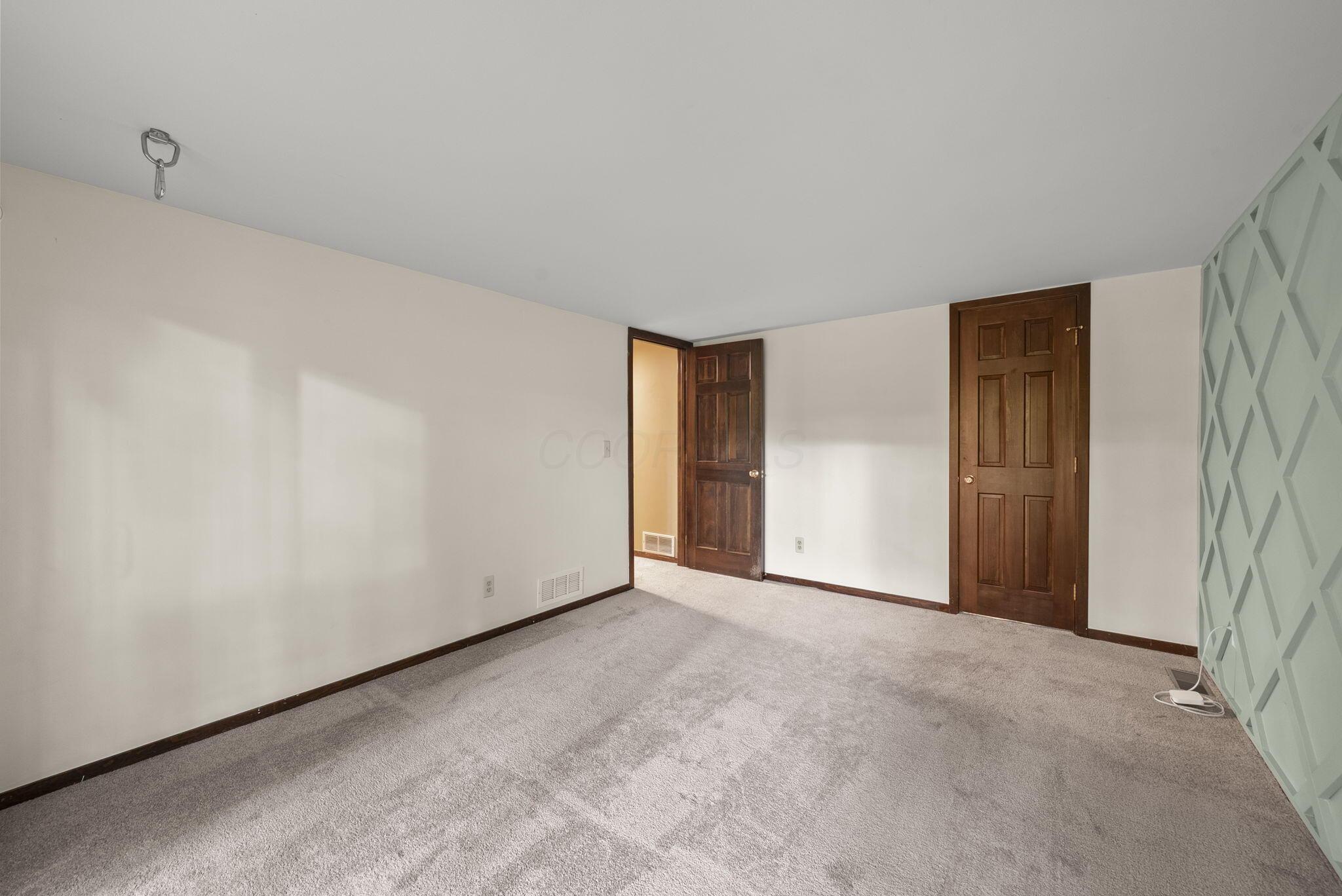 6527 Quarry Lane