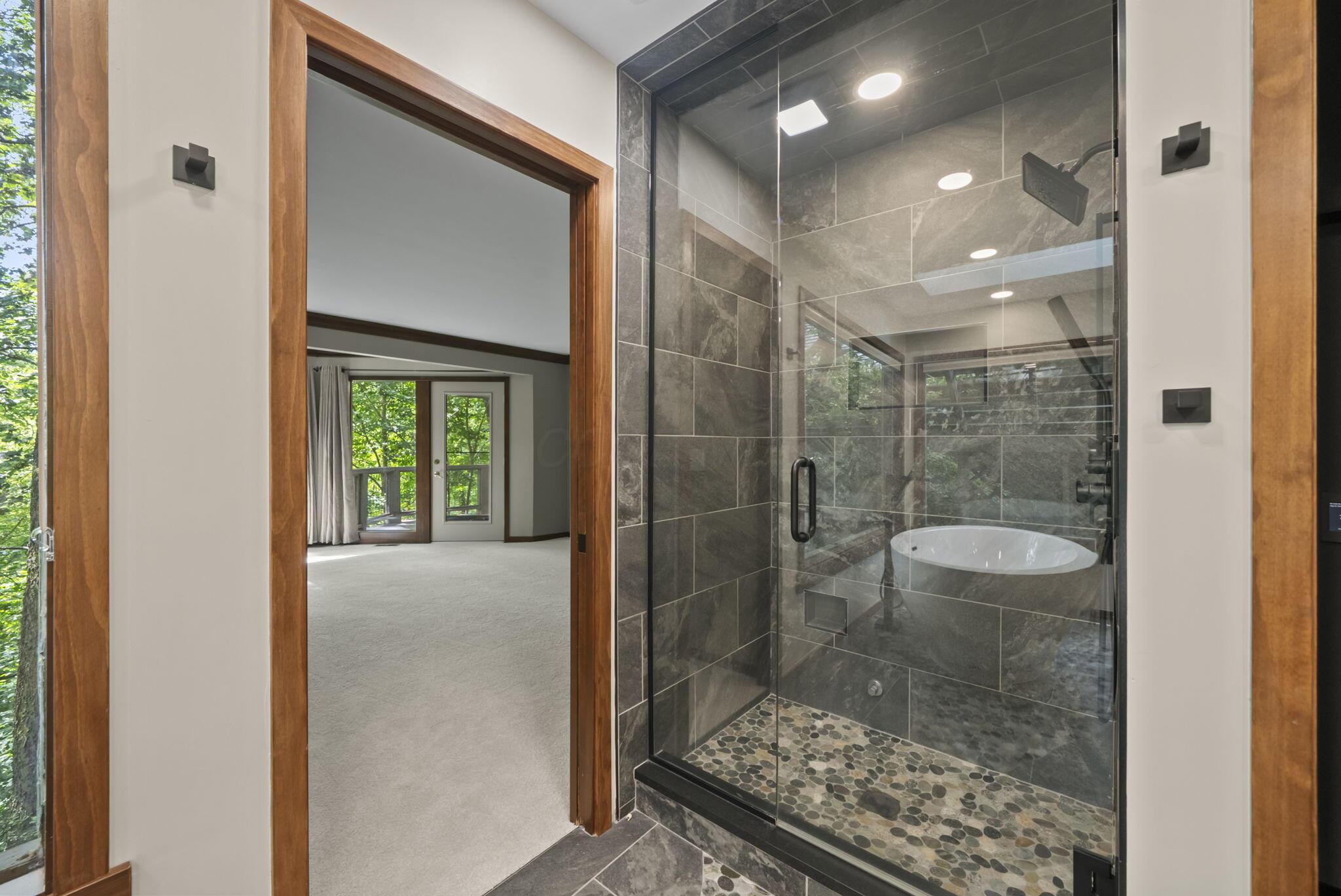 6527 Quarry Lane