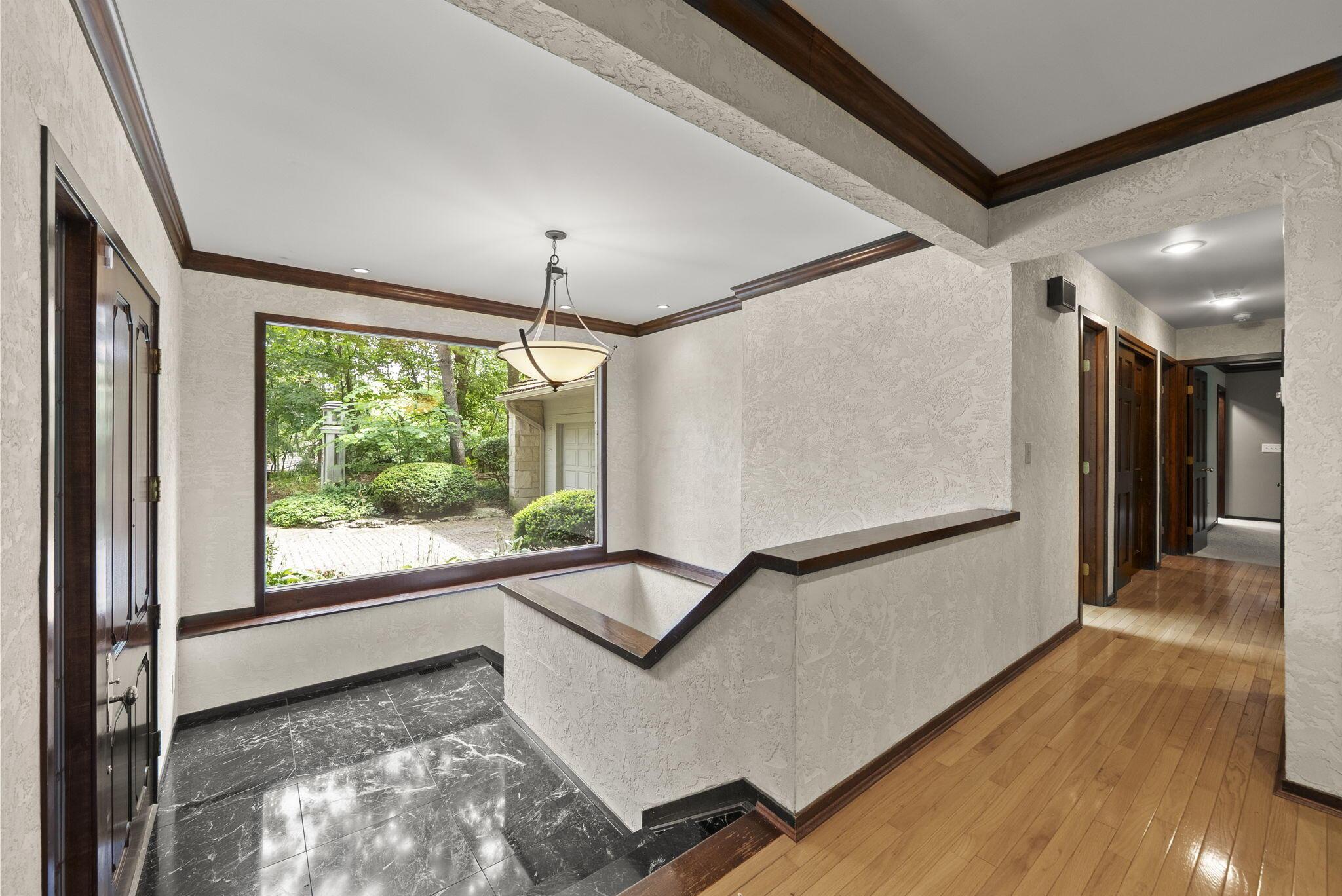 6527 Quarry Lane