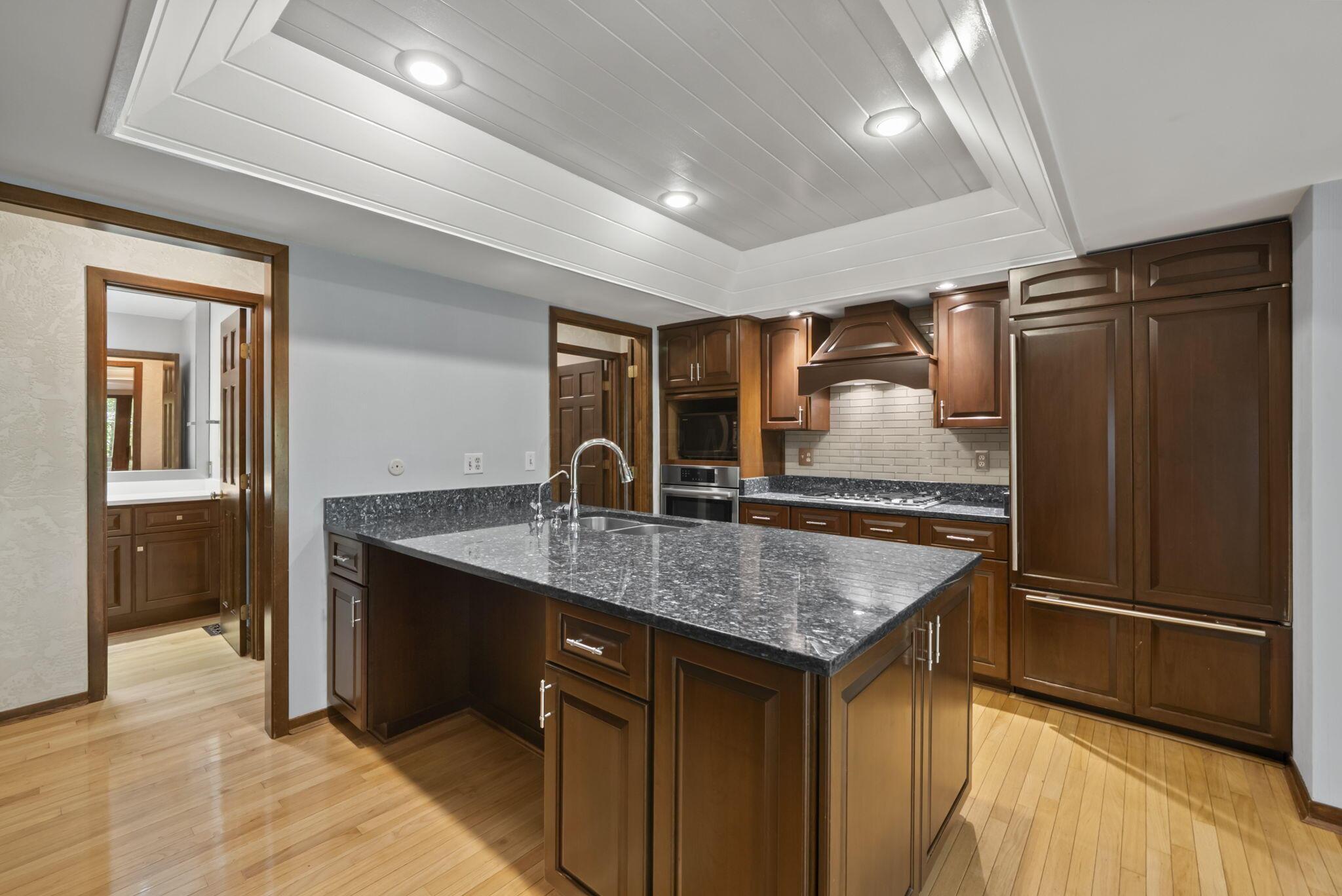 6527 Quarry Lane