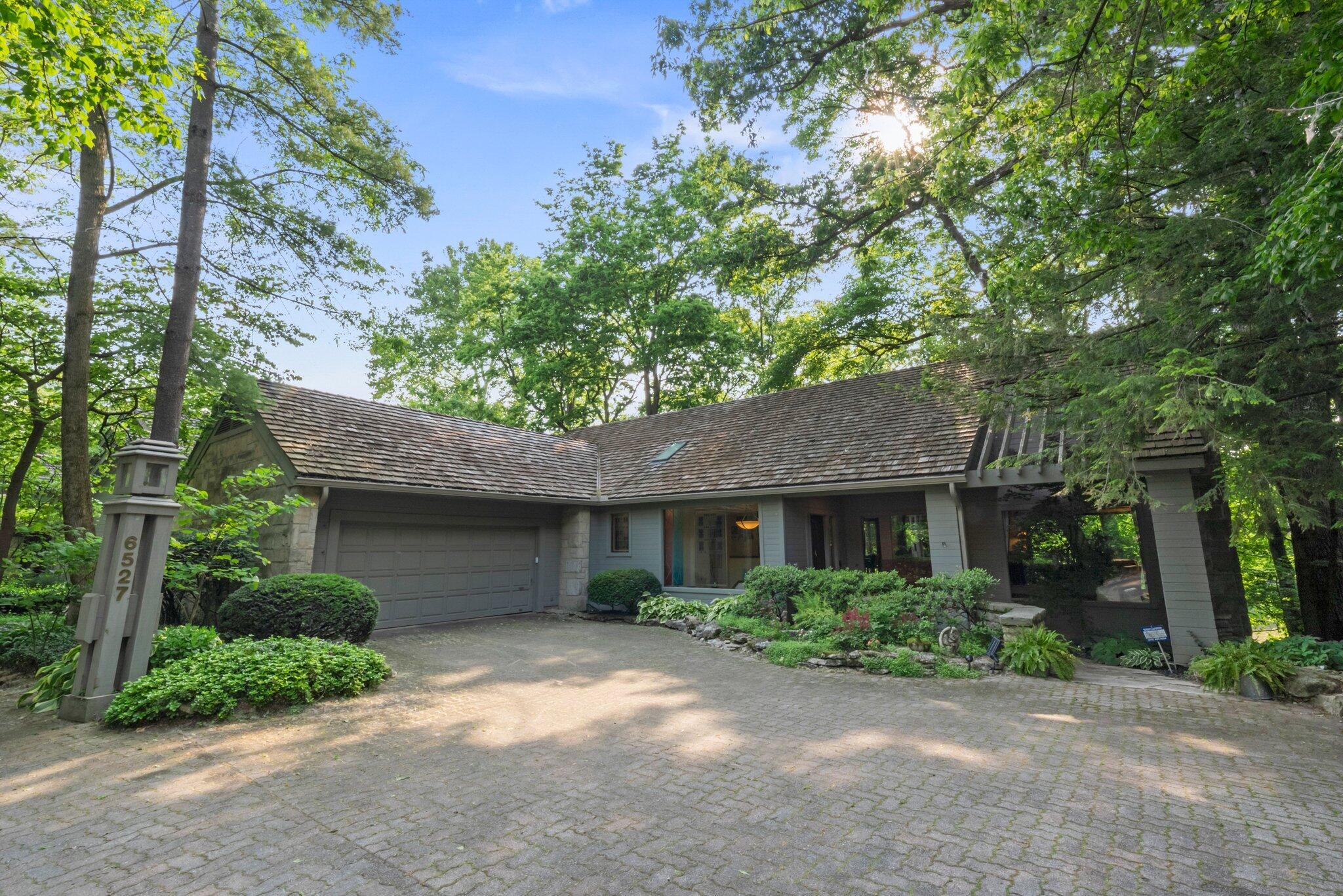 6527 Quarry Lane