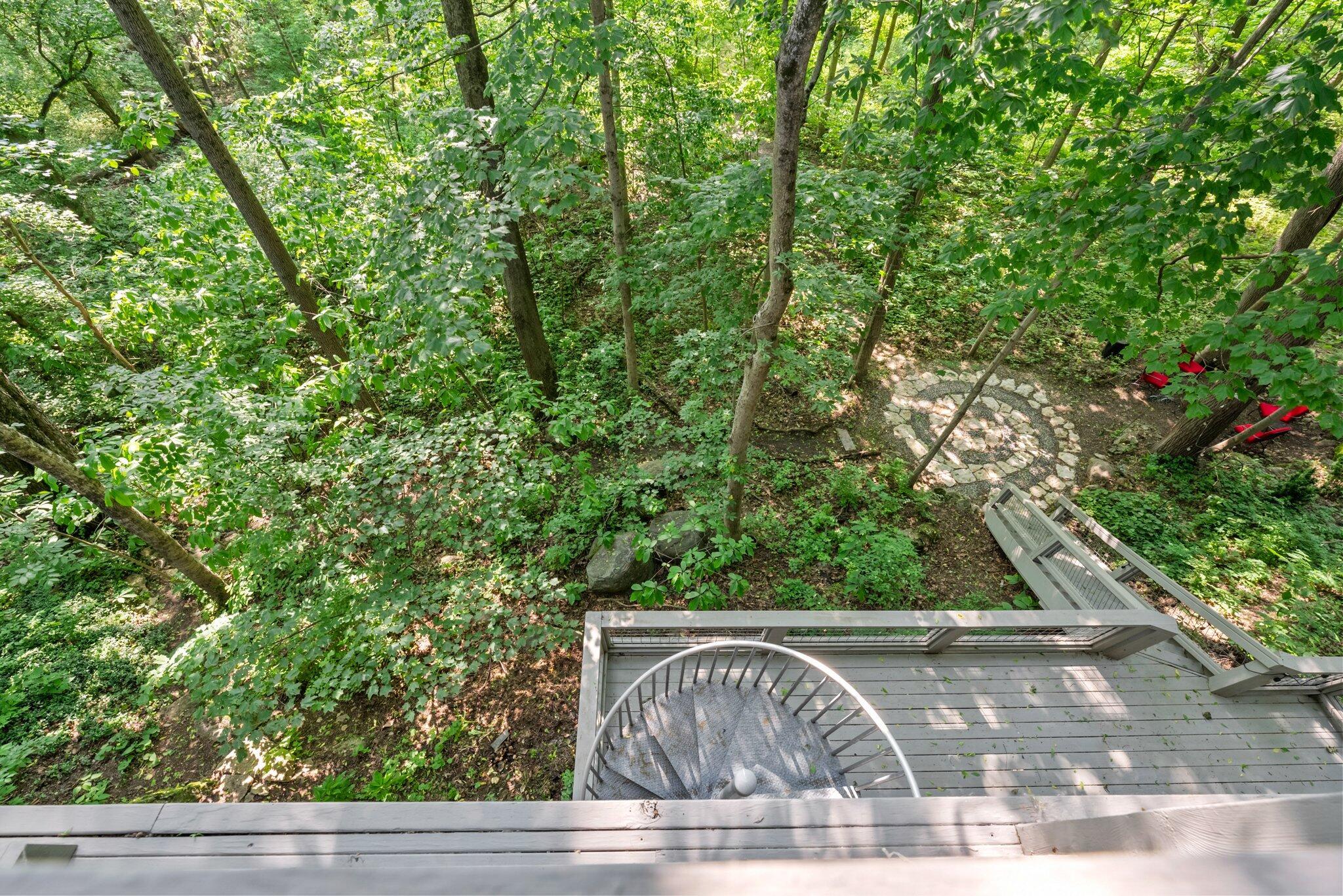 6527 Quarry Lane