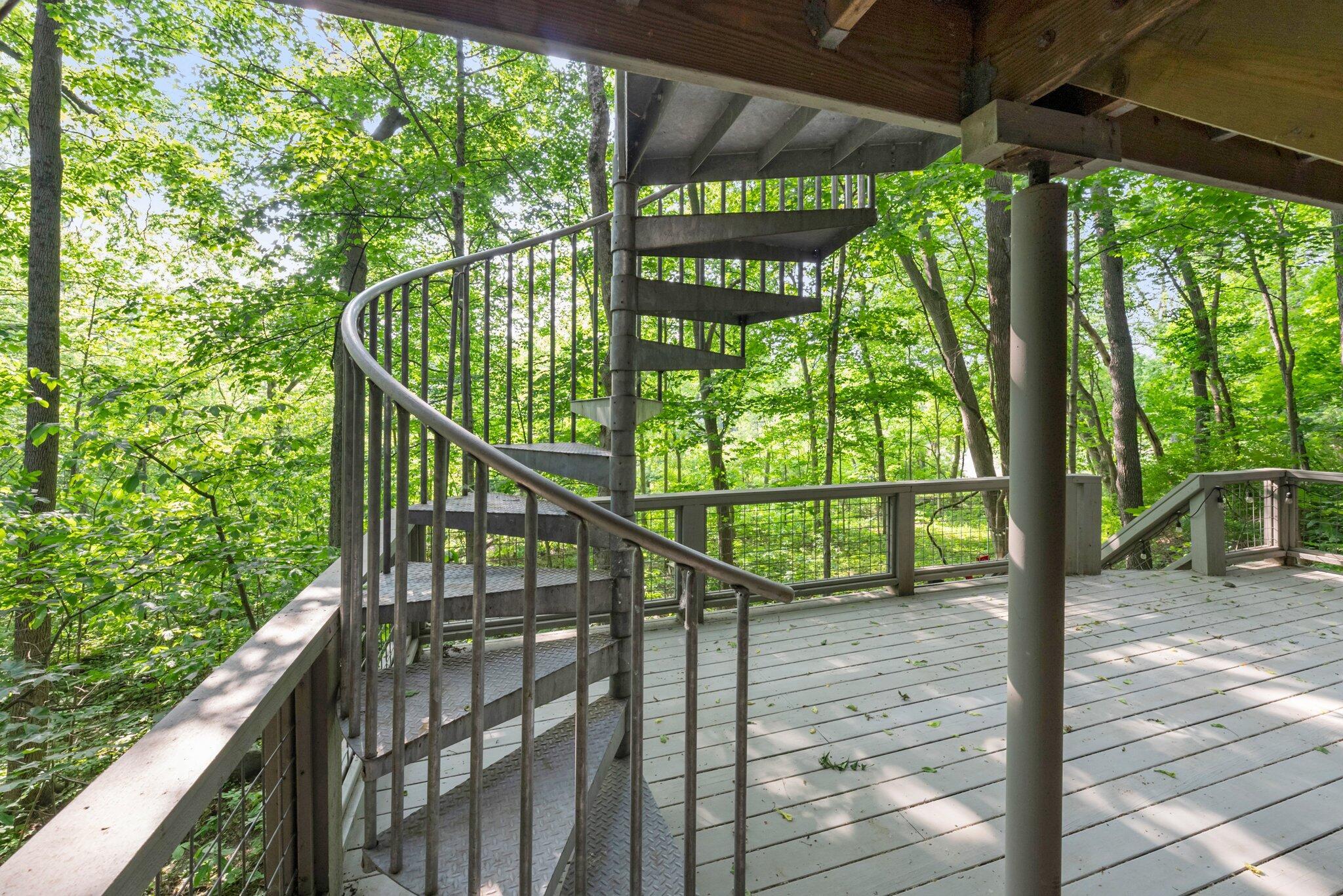 6527 Quarry Lane