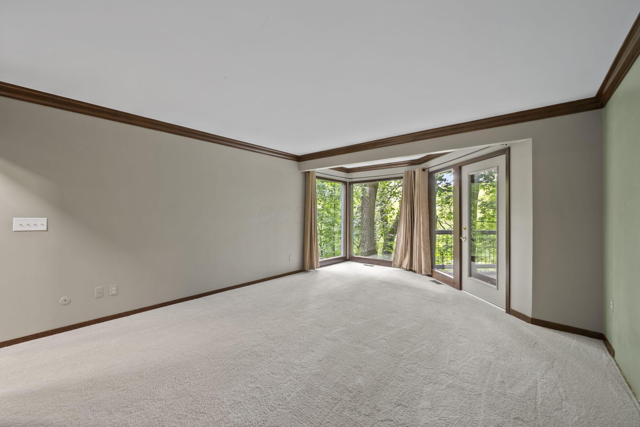 6527 Quarry Lane