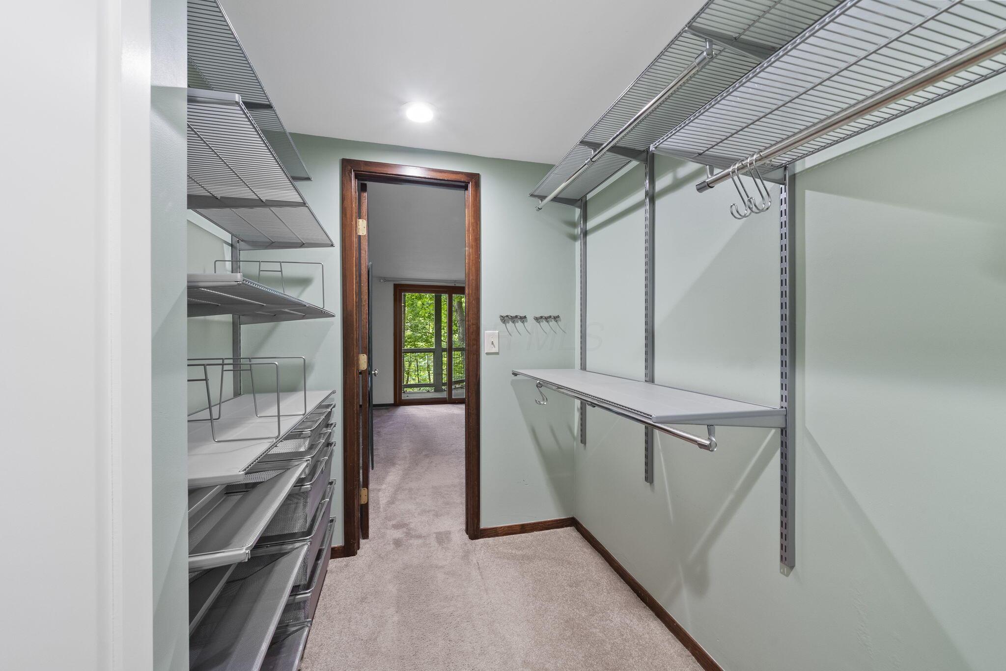 6527 Quarry Lane