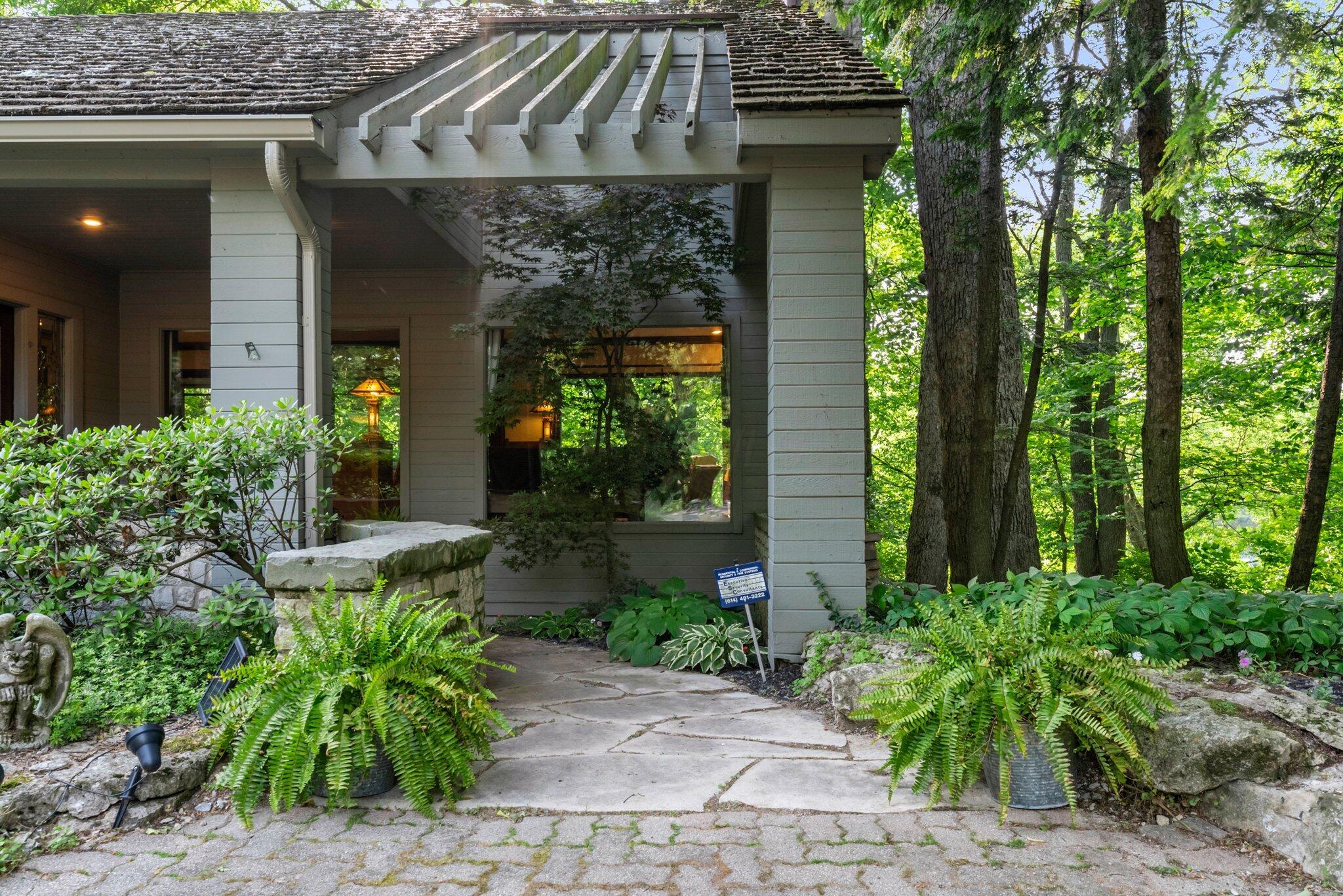 6527 Quarry Lane