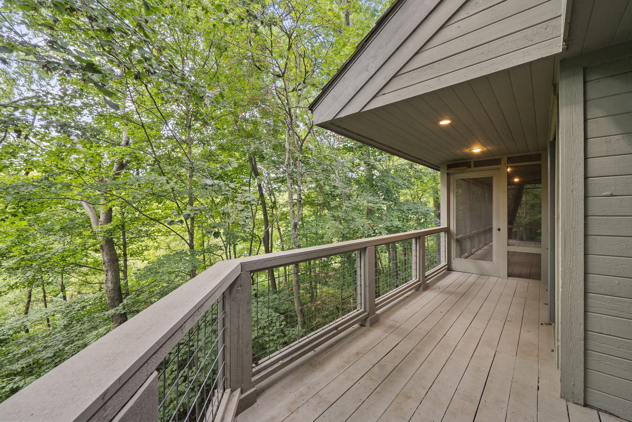 6527 Quarry Lane