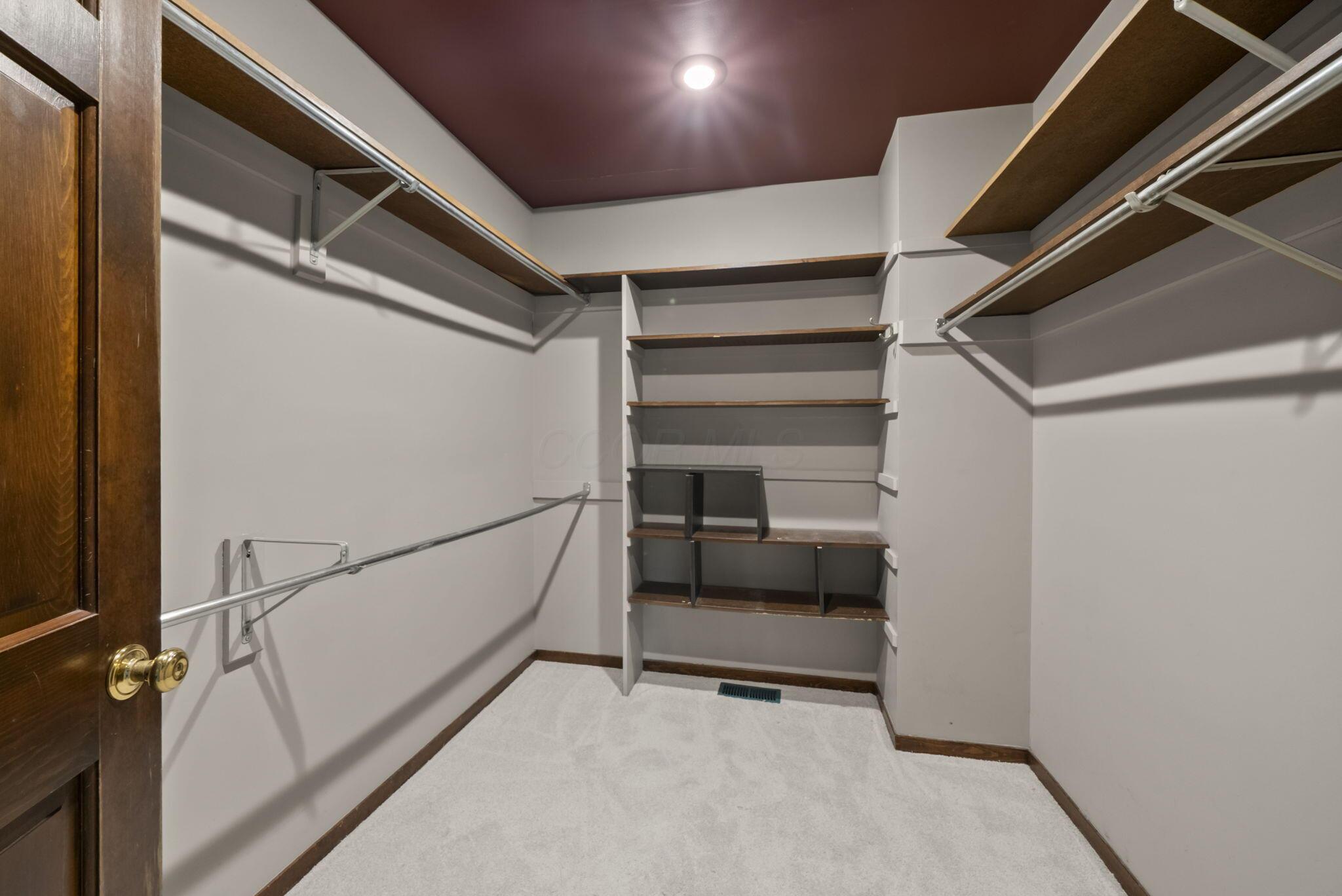 6527 Quarry Lane