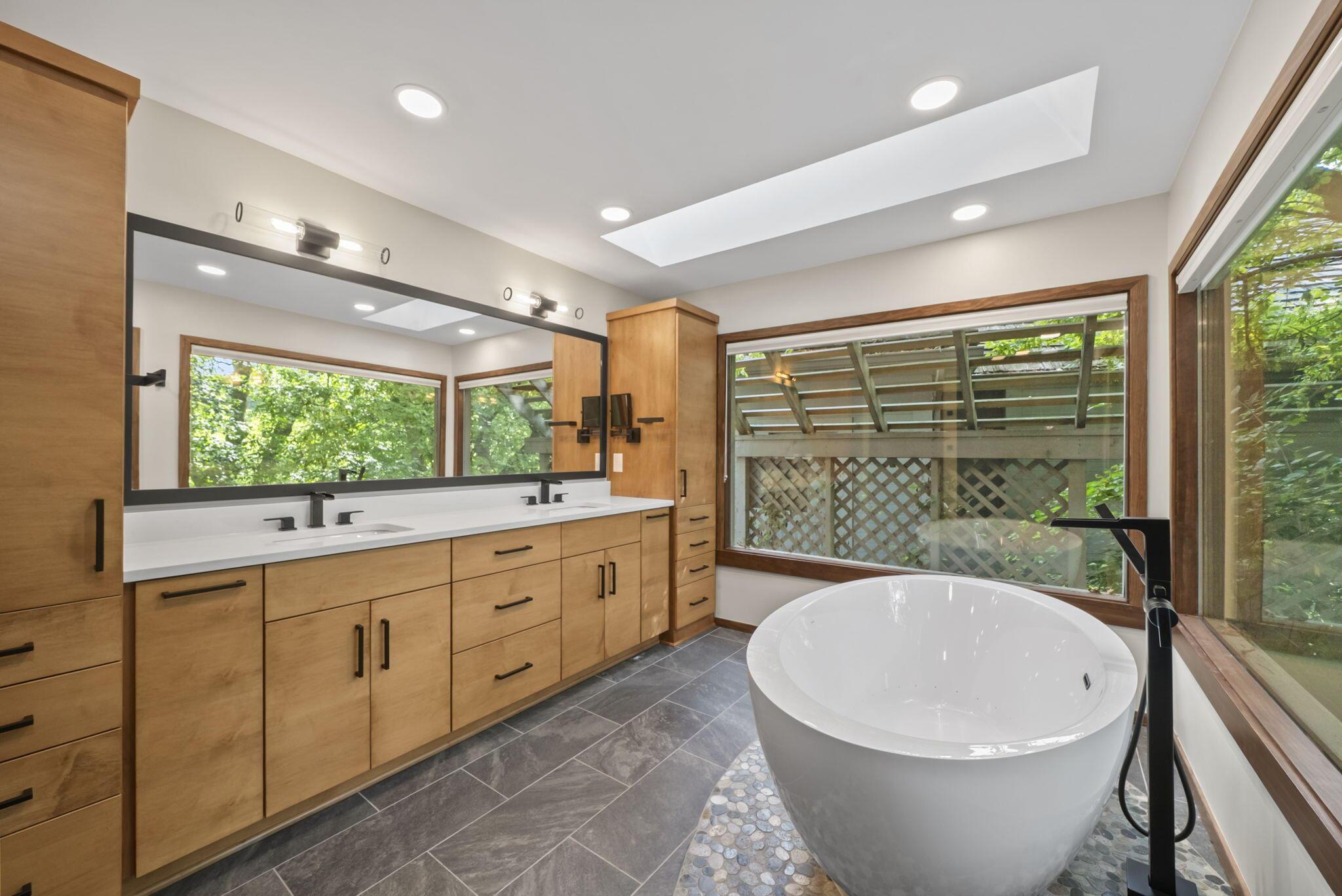 6527 Quarry Lane