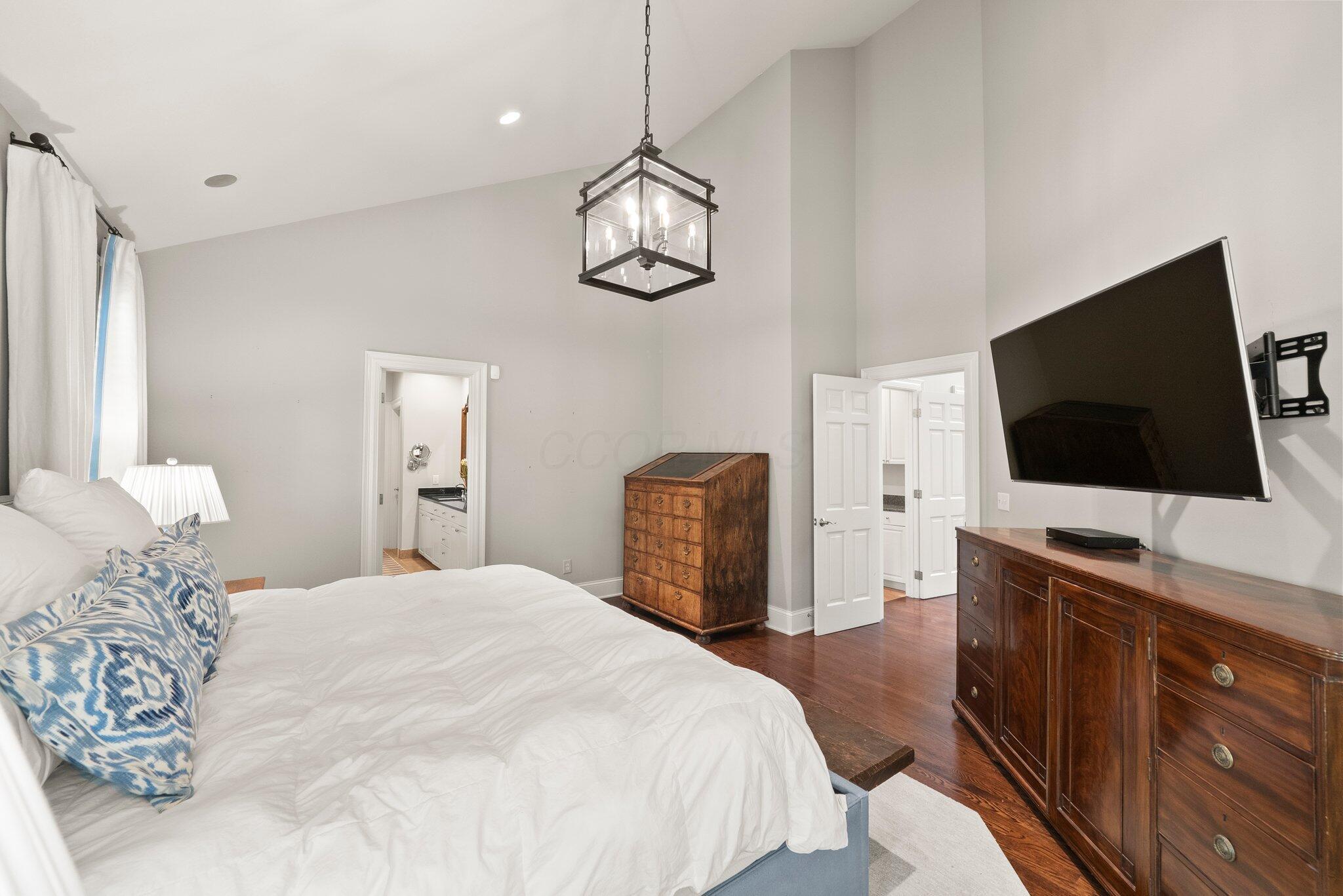 3507 River Avon Circle