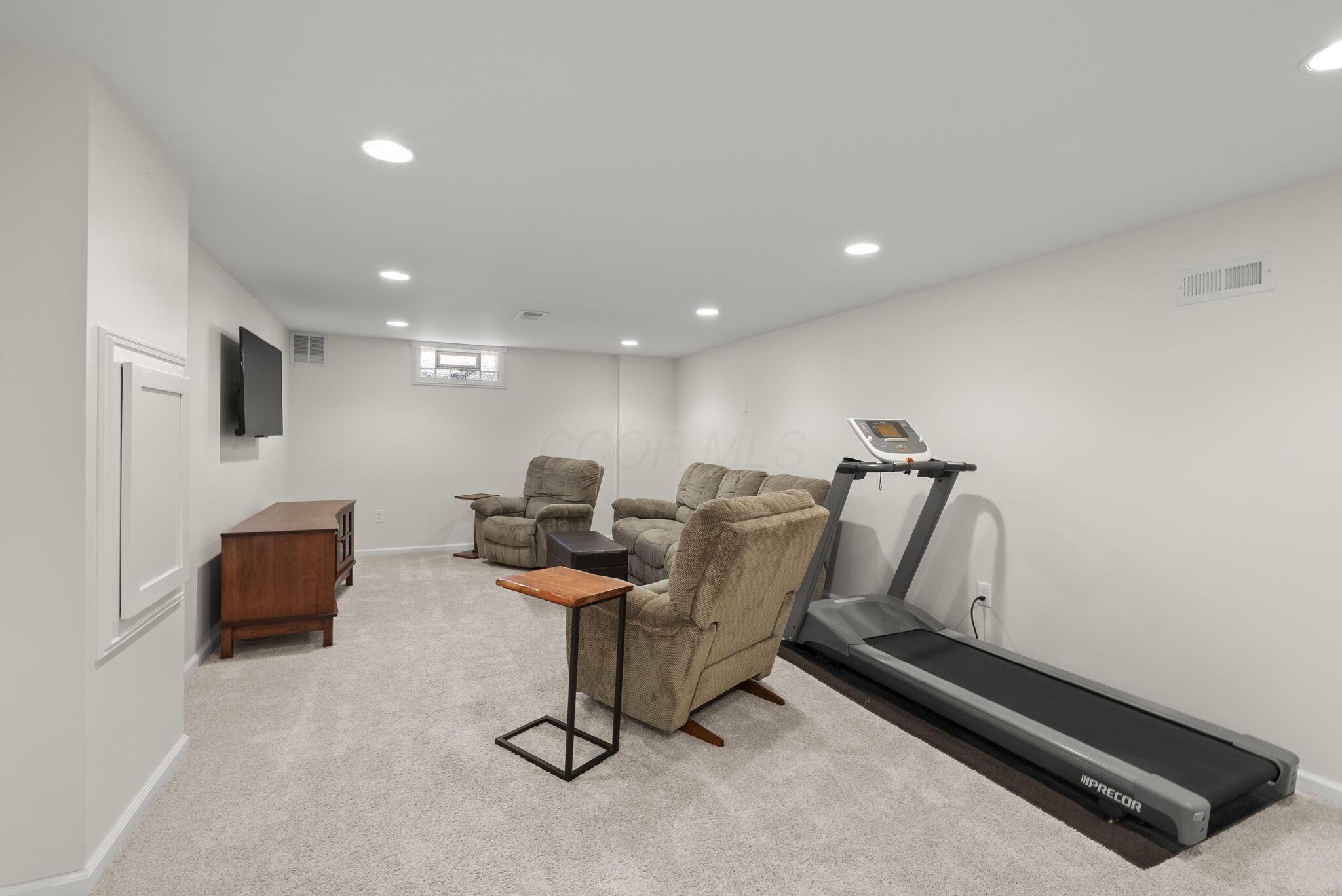 3259 Smiley Road