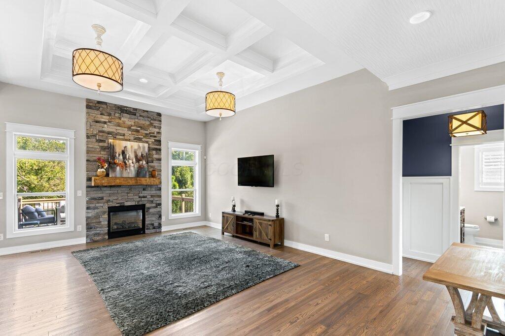 46 E Waterview Drive