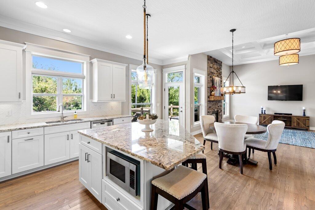 46 E Waterview Drive