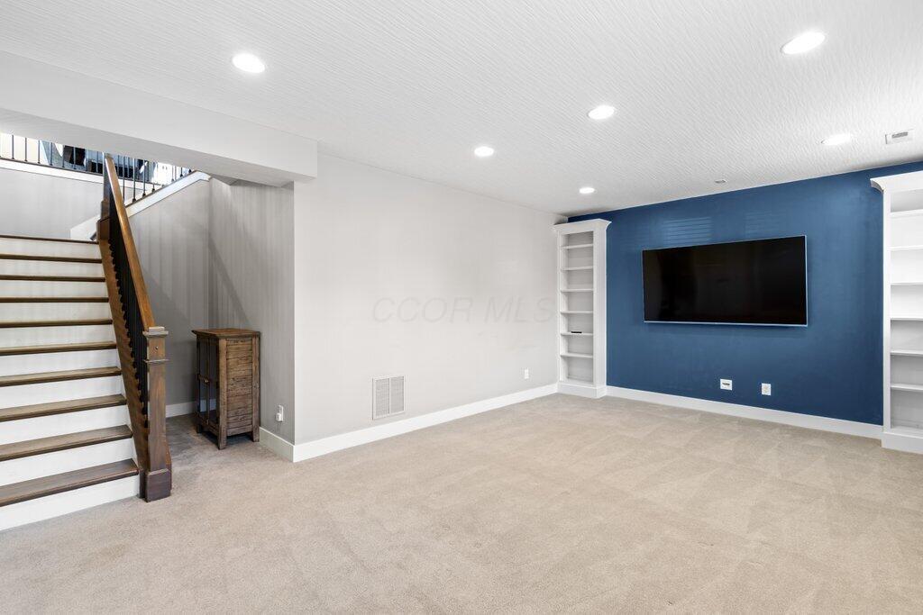 46 E Waterview Drive