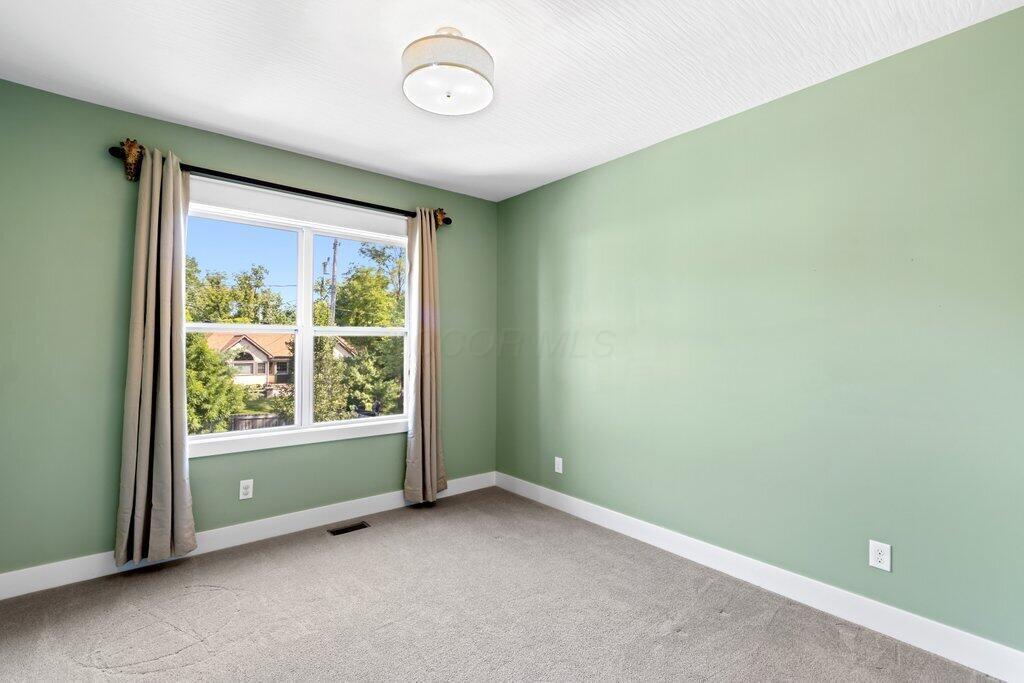 46 E Waterview Drive