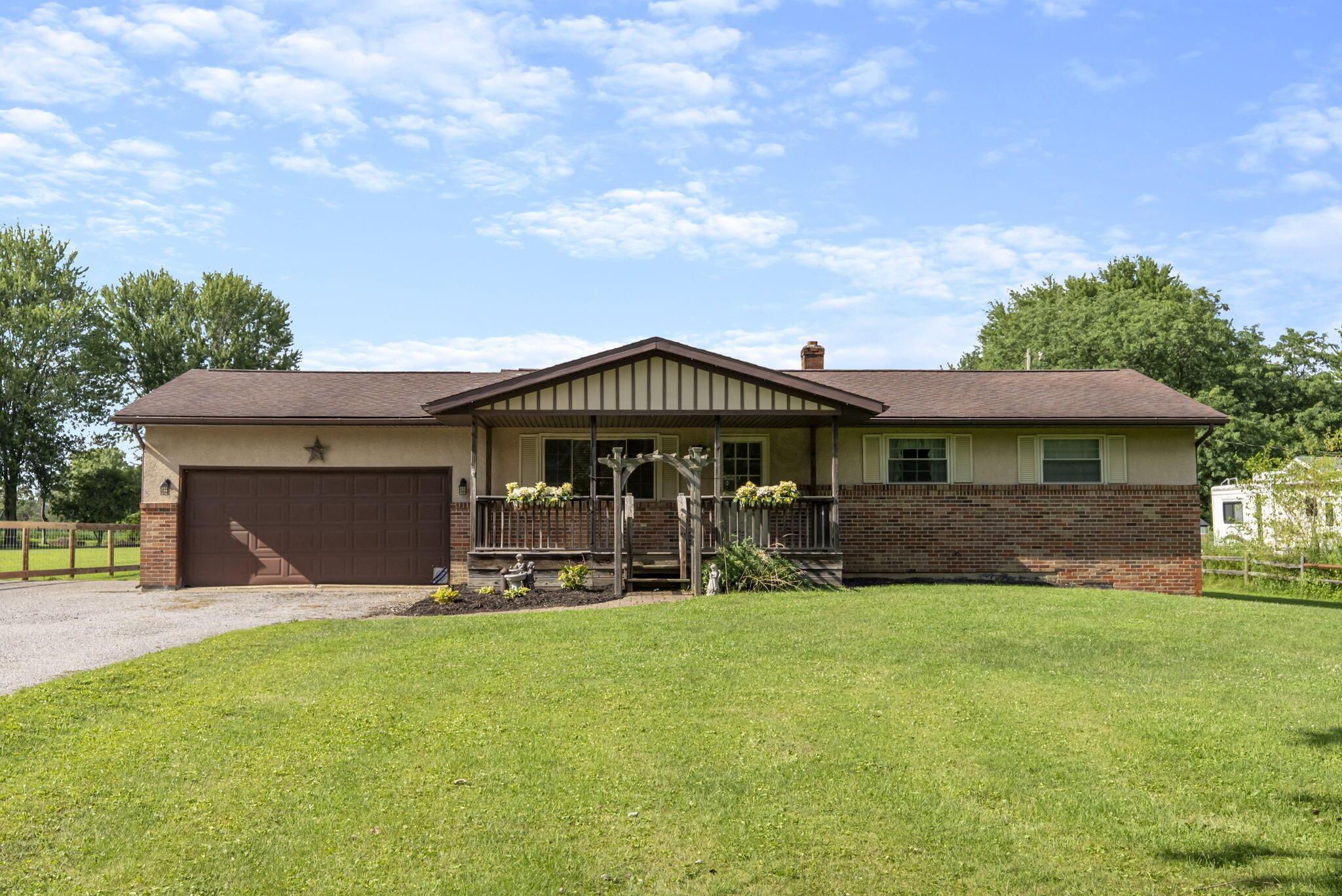 570 Woodside Drive SW