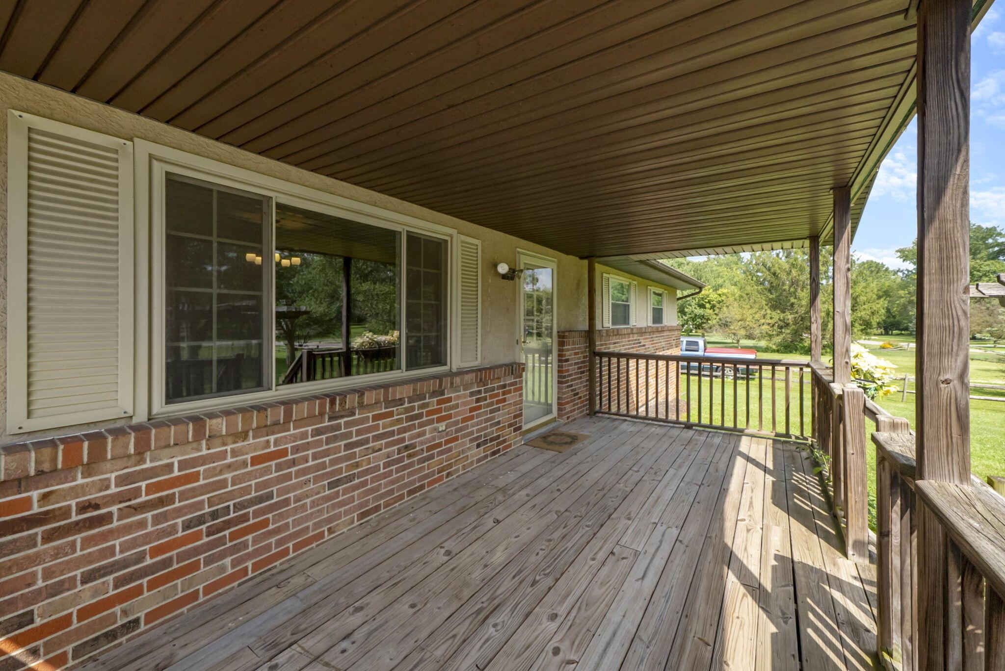 570 Woodside Drive SW