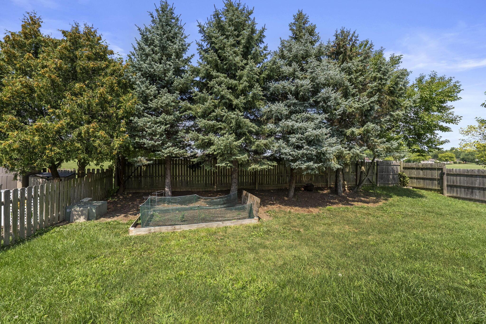 5458 Gillette Avenue