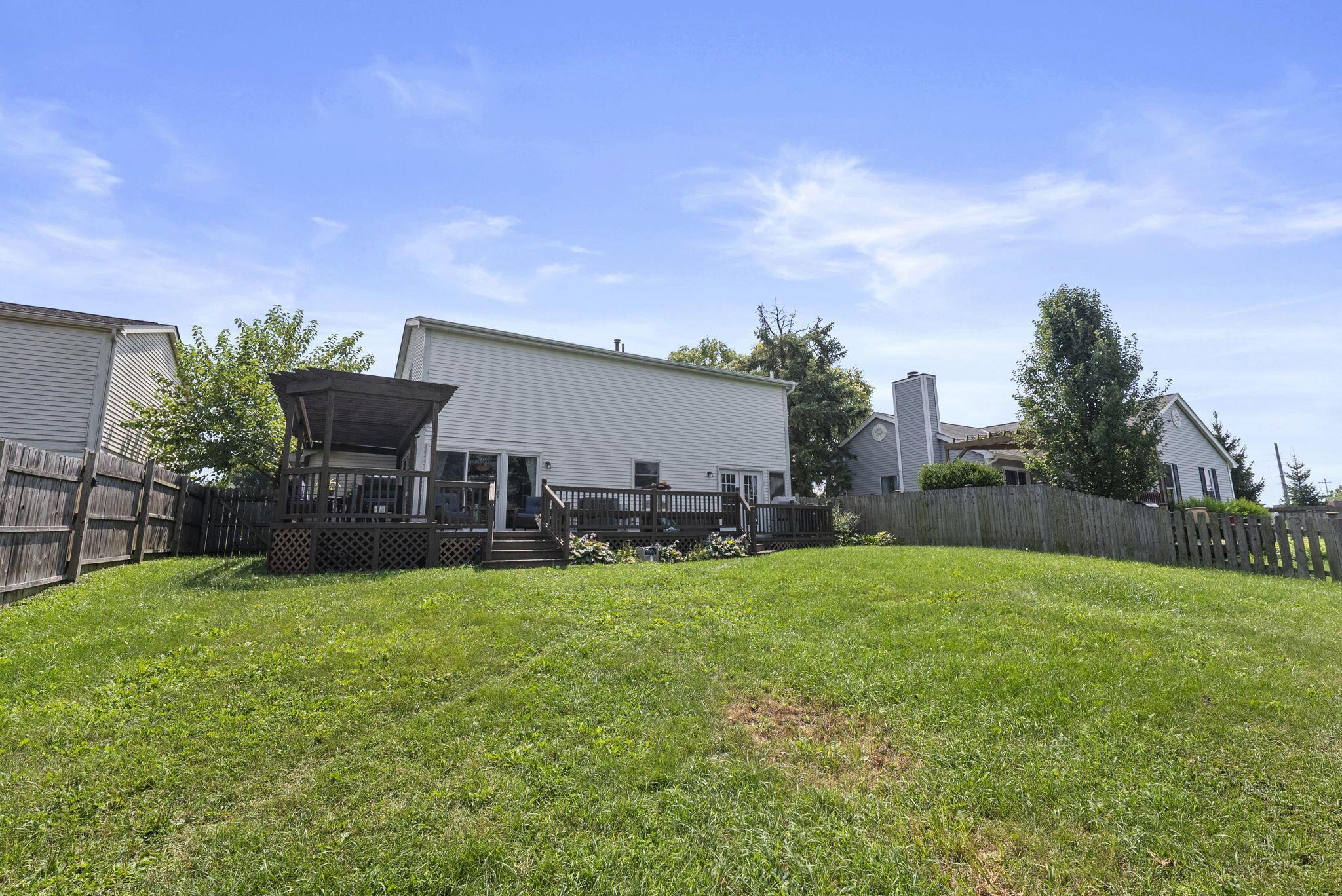 5458 Gillette Avenue