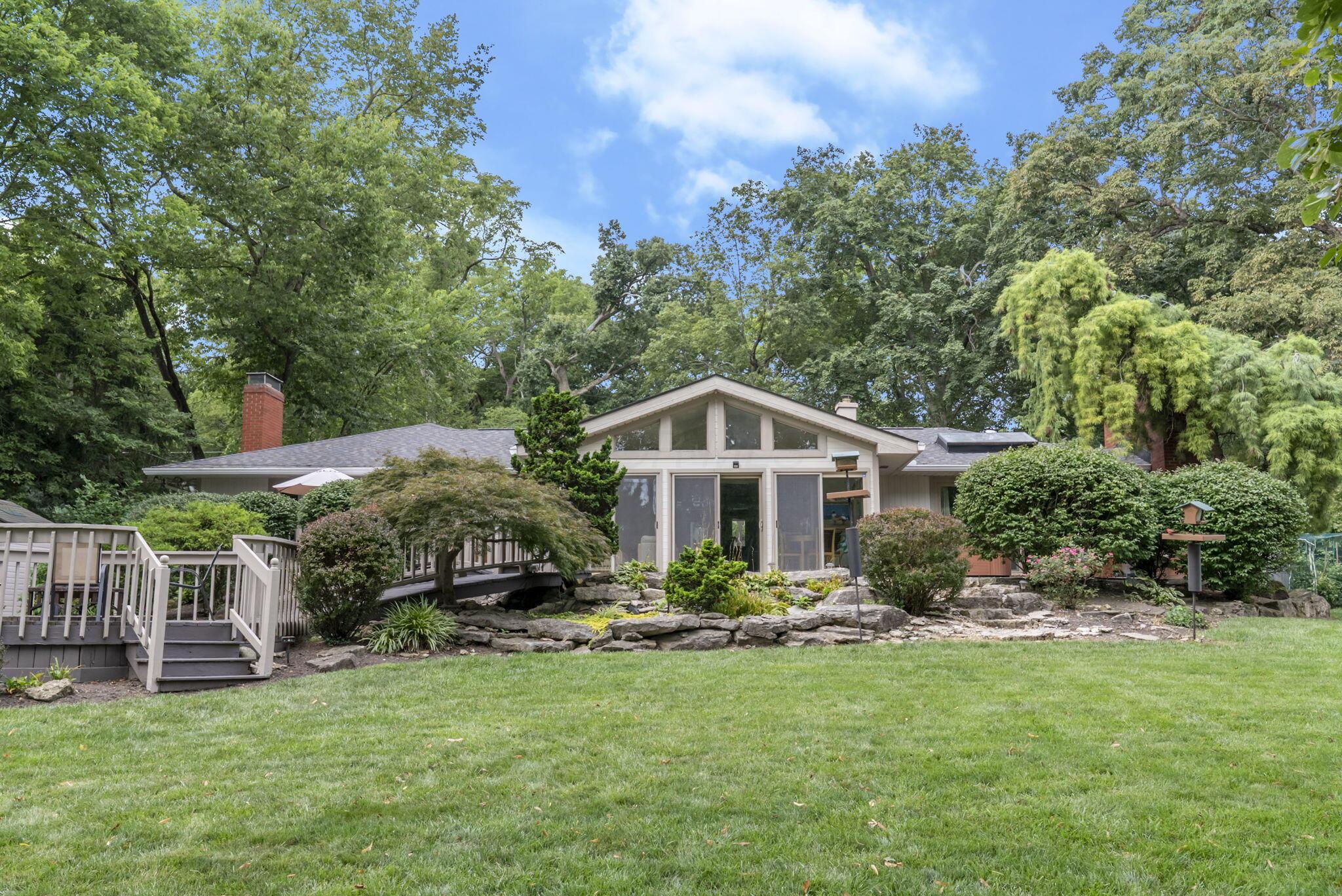 3830 Riverview Drive