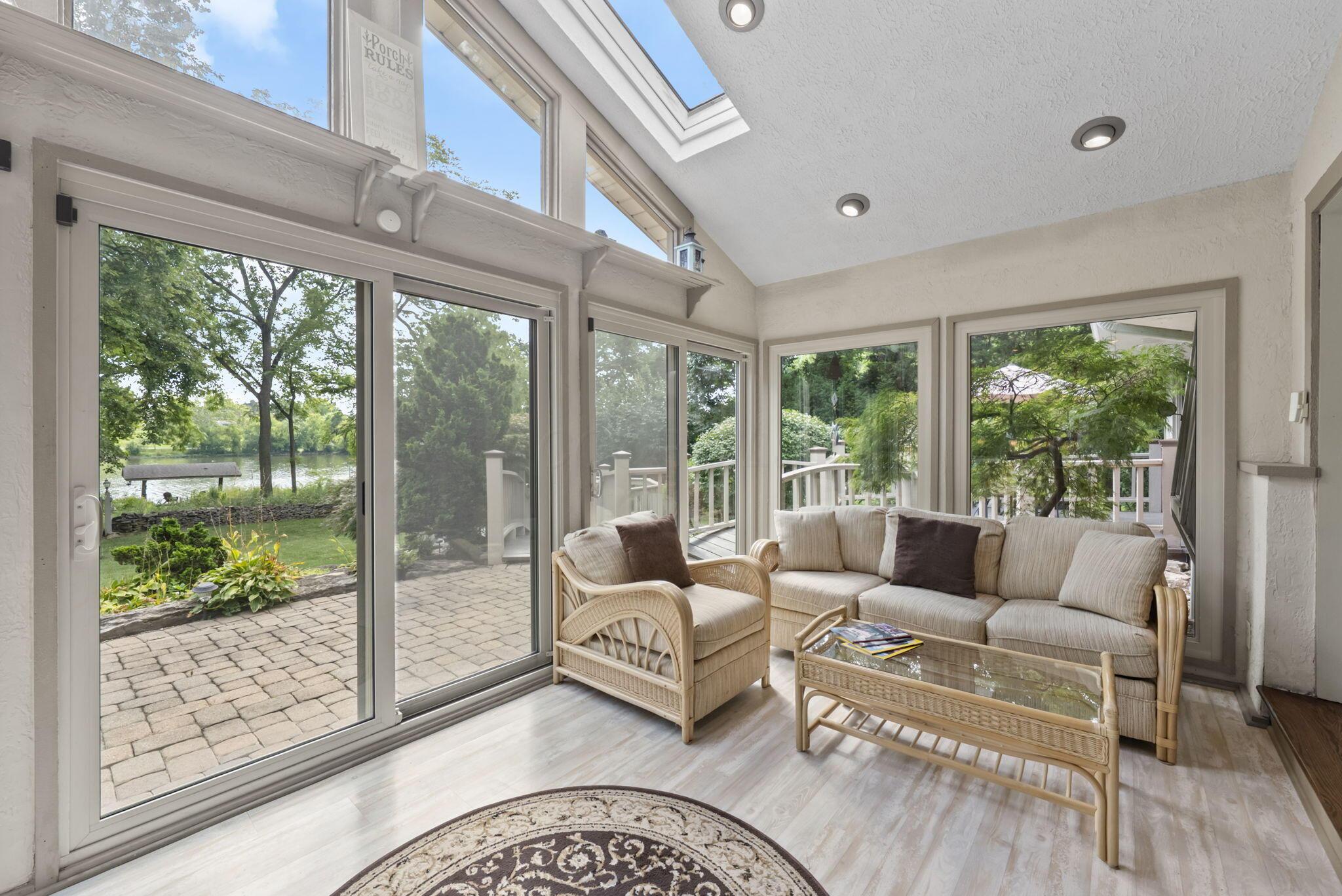 3830 Riverview Drive