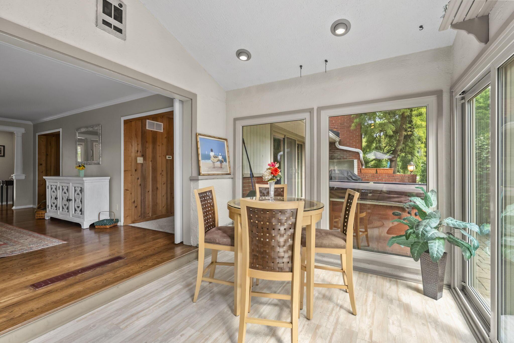 3830 Riverview Drive