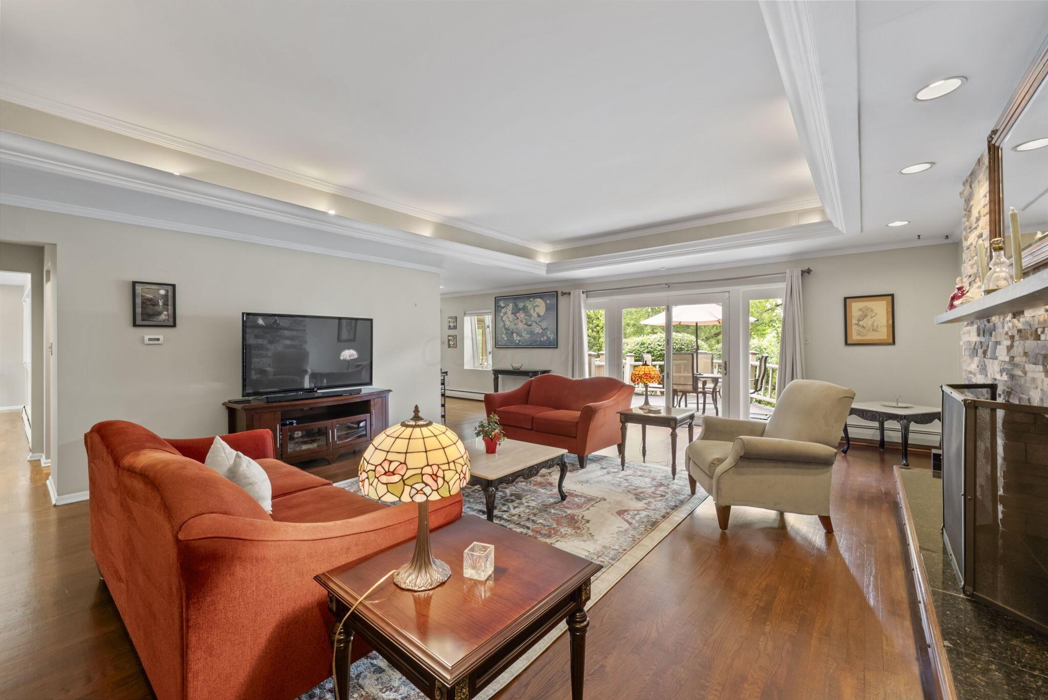 3830 Riverview Drive