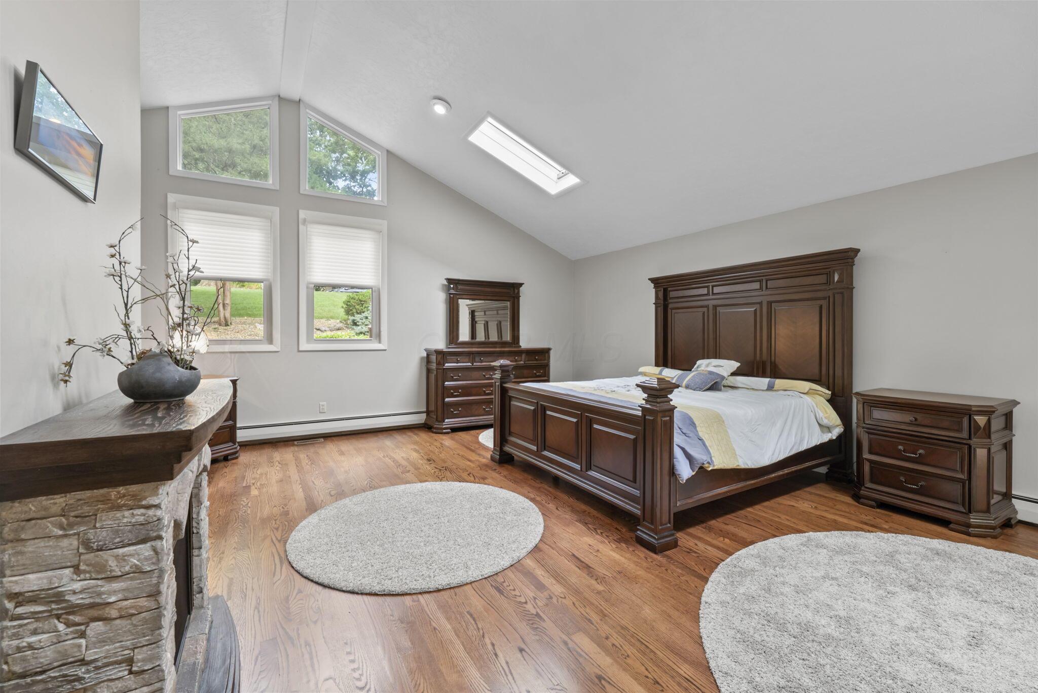 3830 Riverview Drive