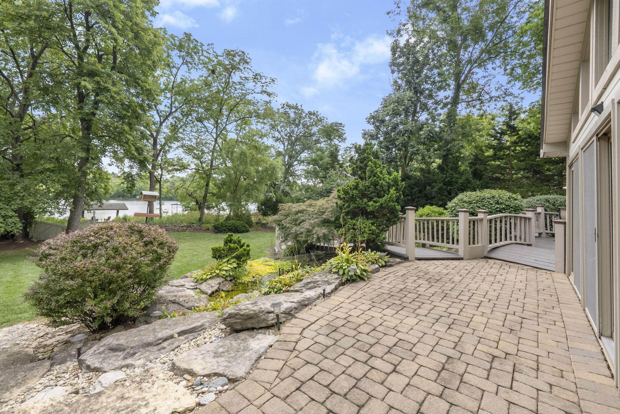 3830 Riverview Drive