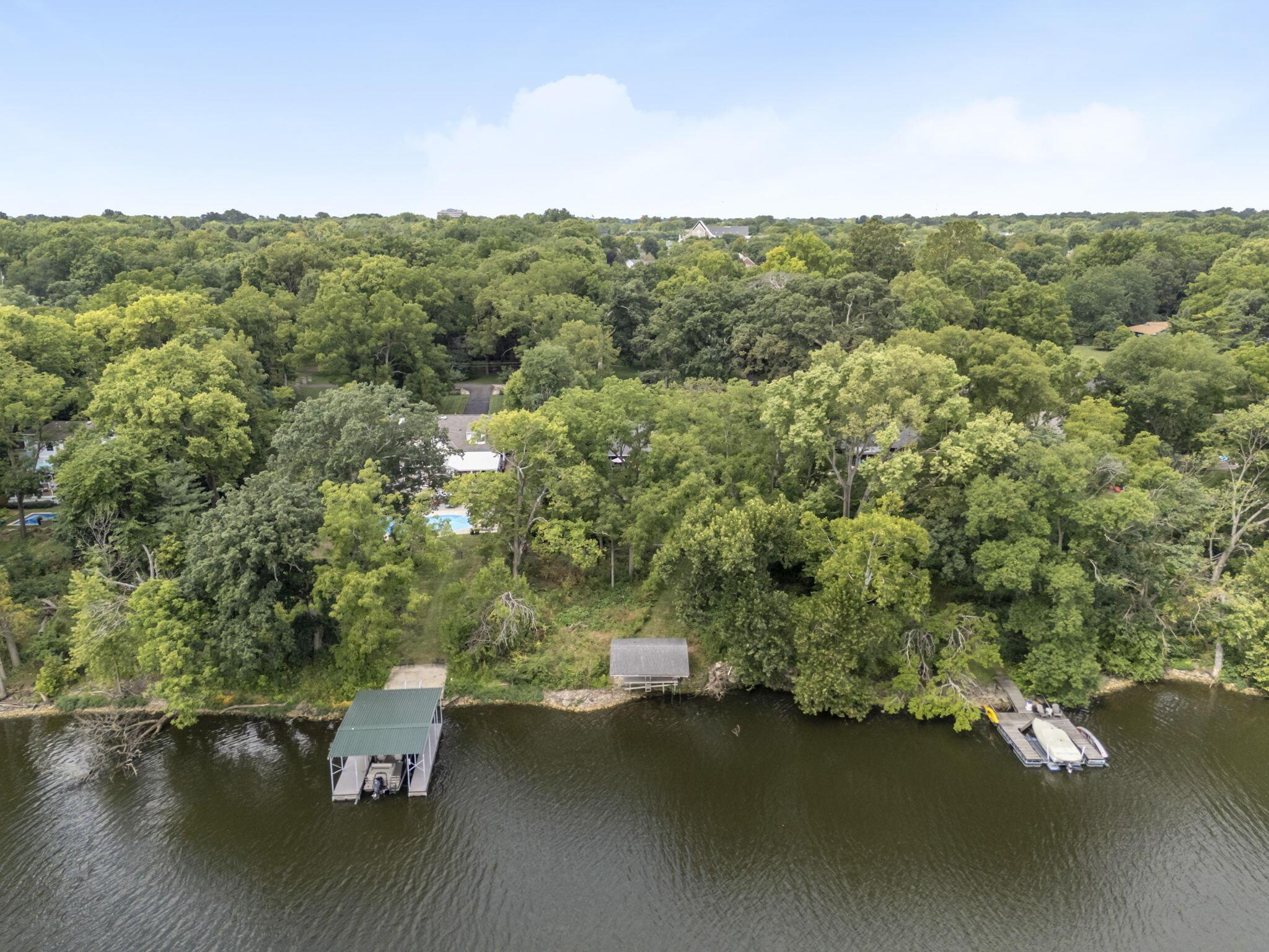 3830 Riverview Drive