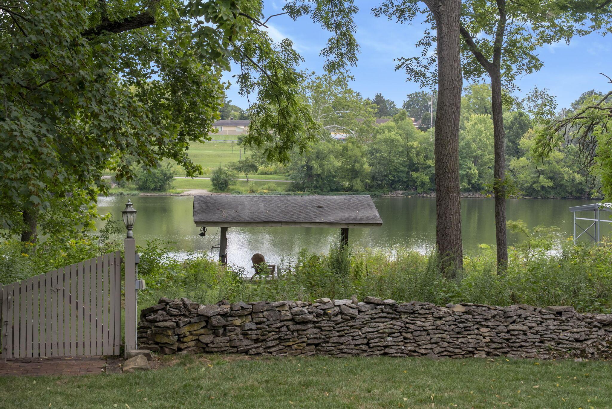 3830 Riverview Drive