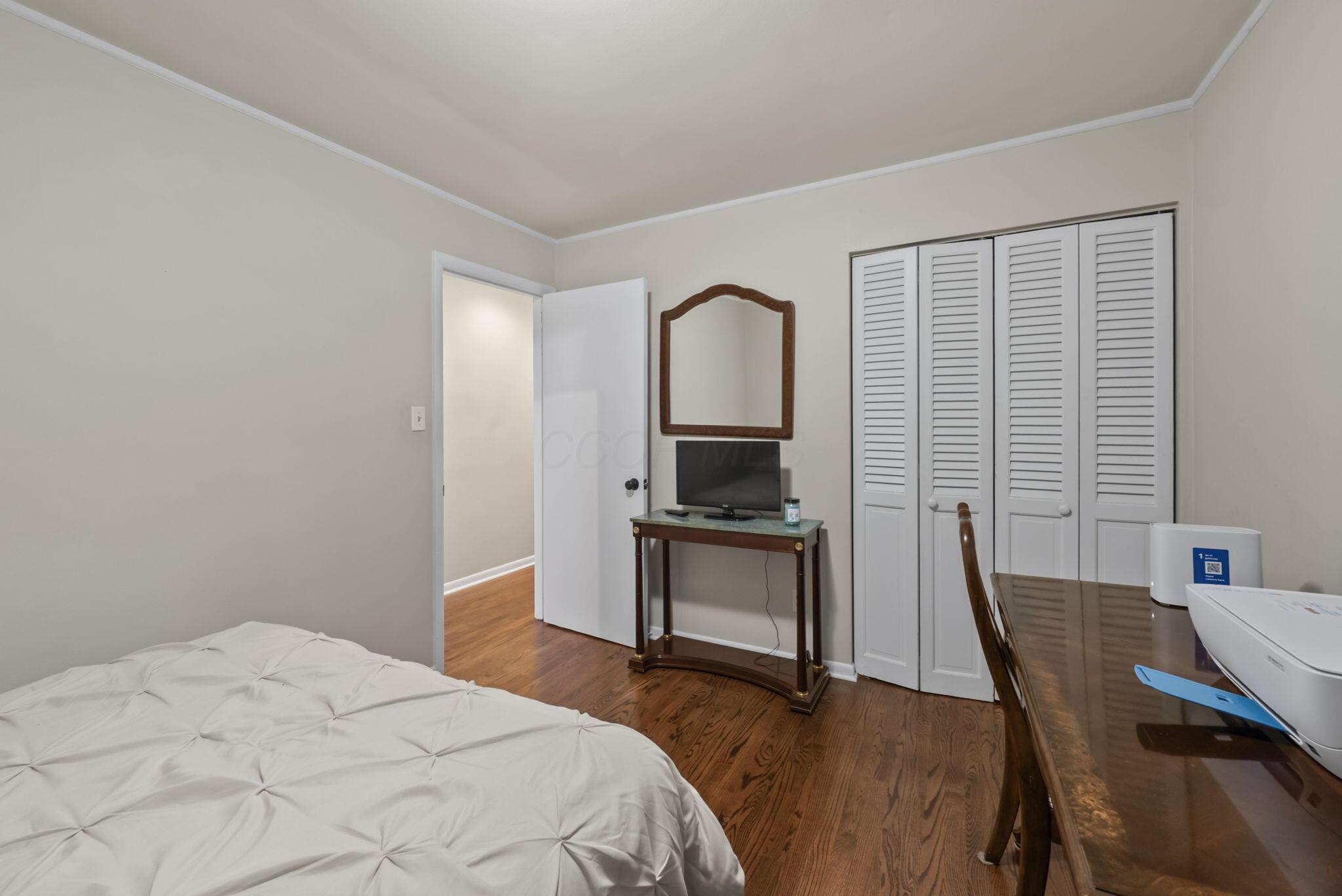 3830 Riverview Drive