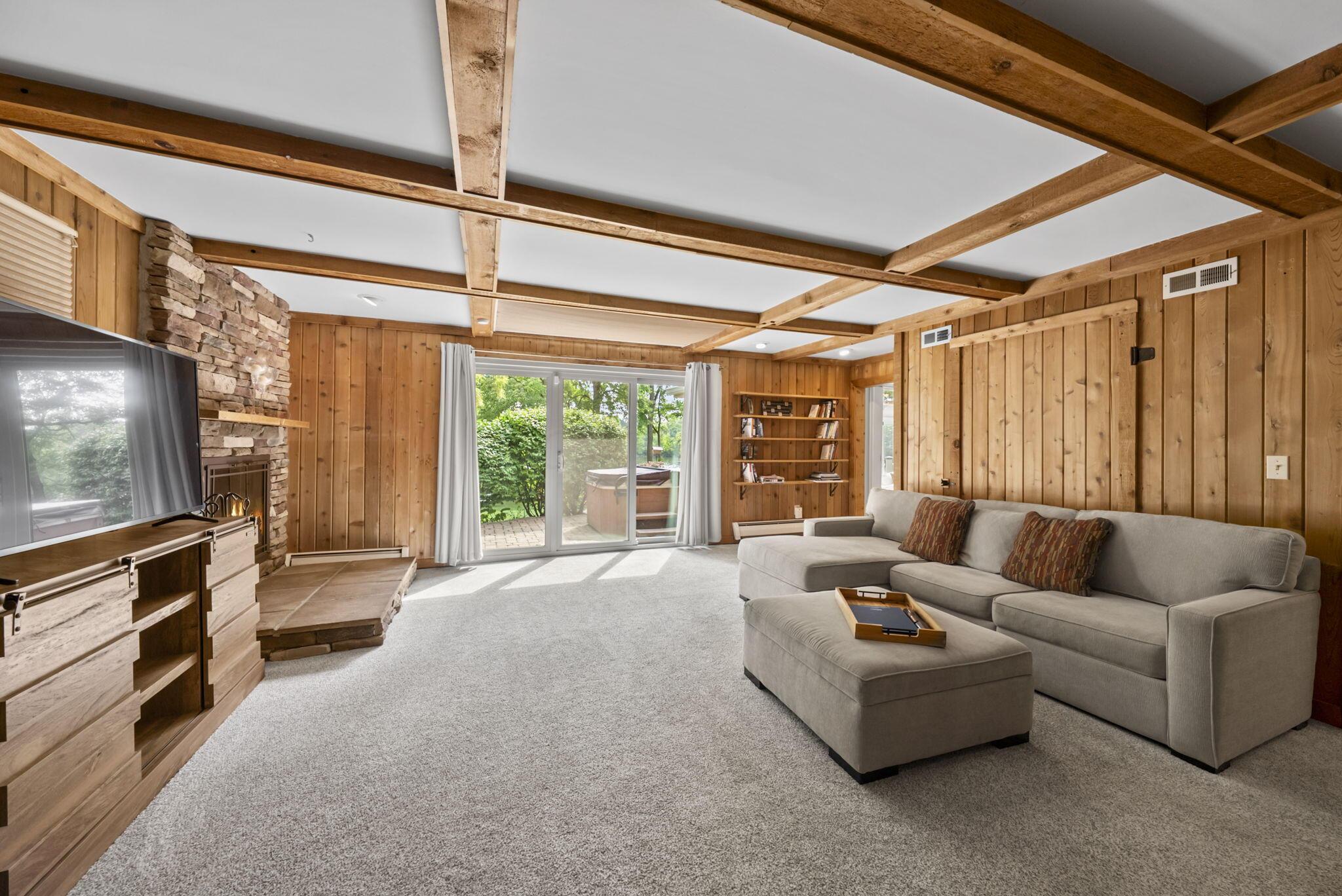 3830 Riverview Drive