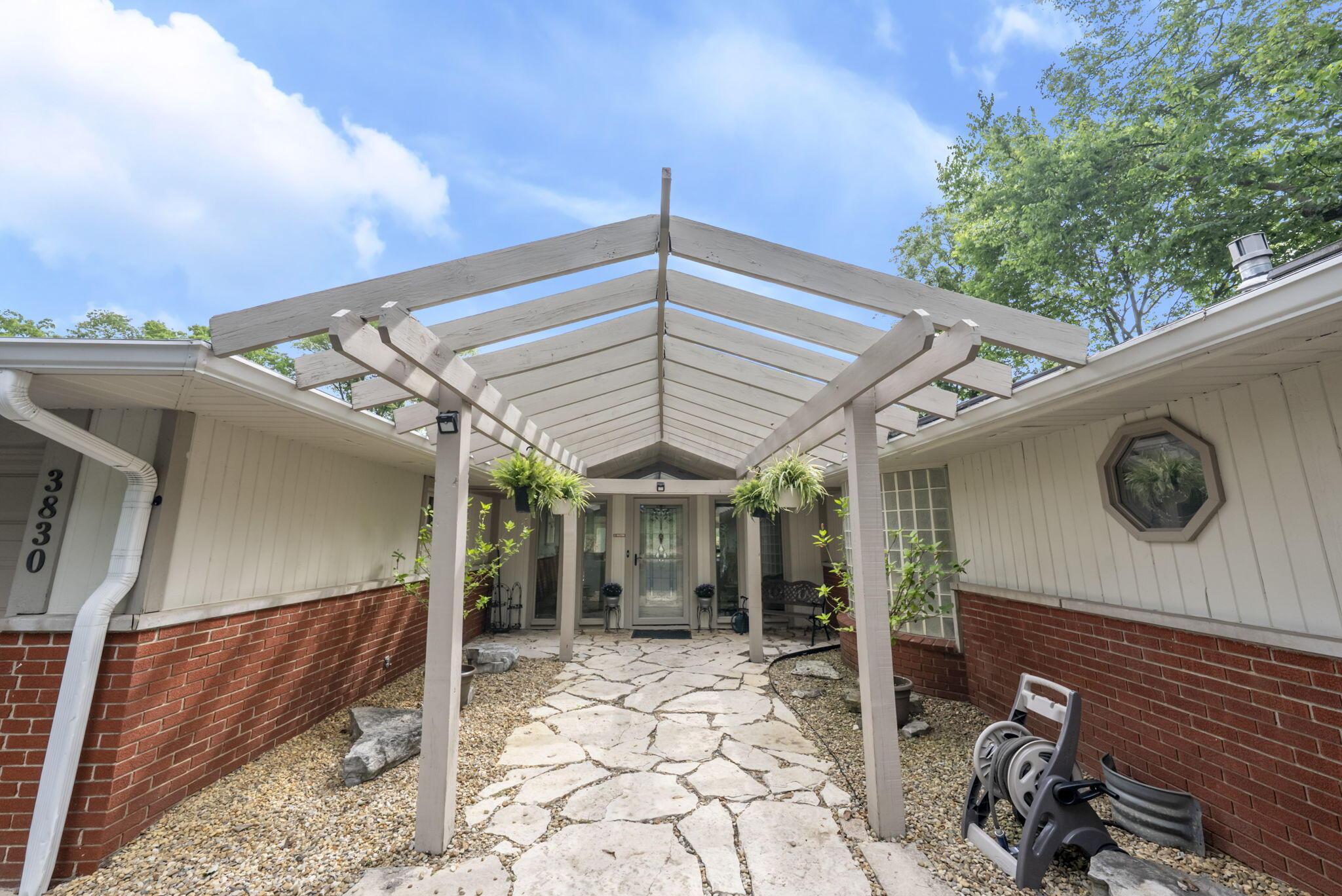 3830 Riverview Drive