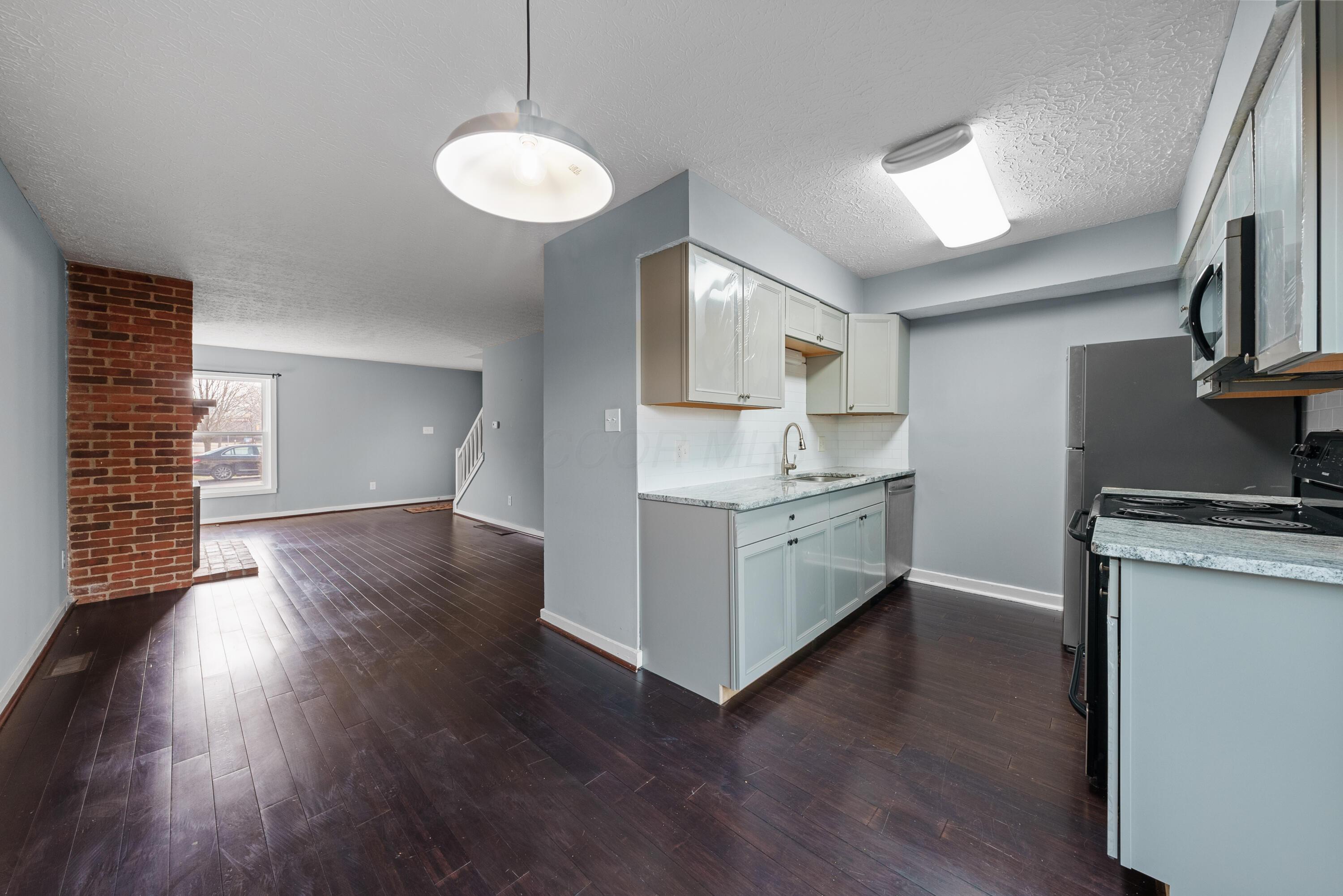 438 Edinburgh Road, 438-452