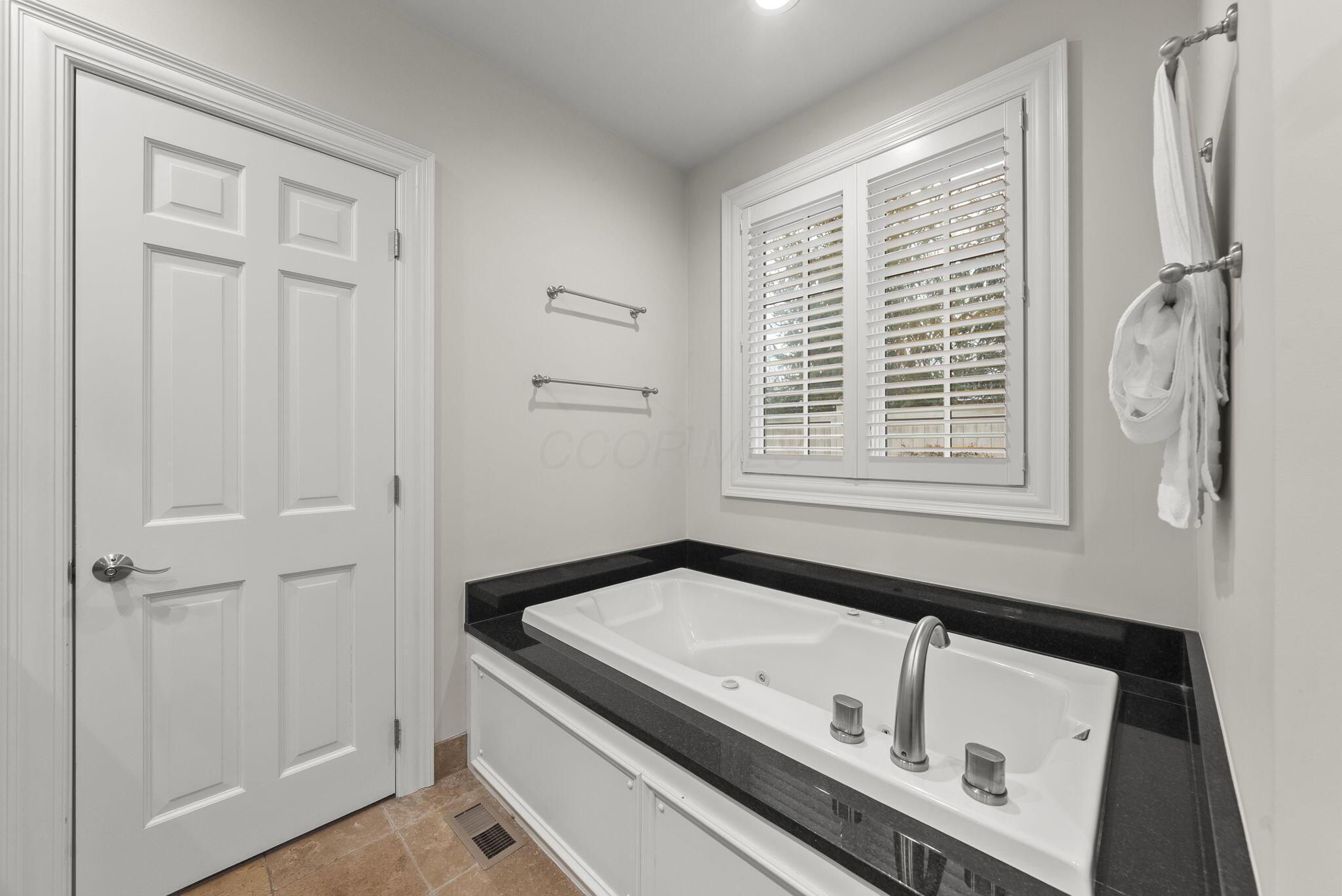 3507 River Avon Circle